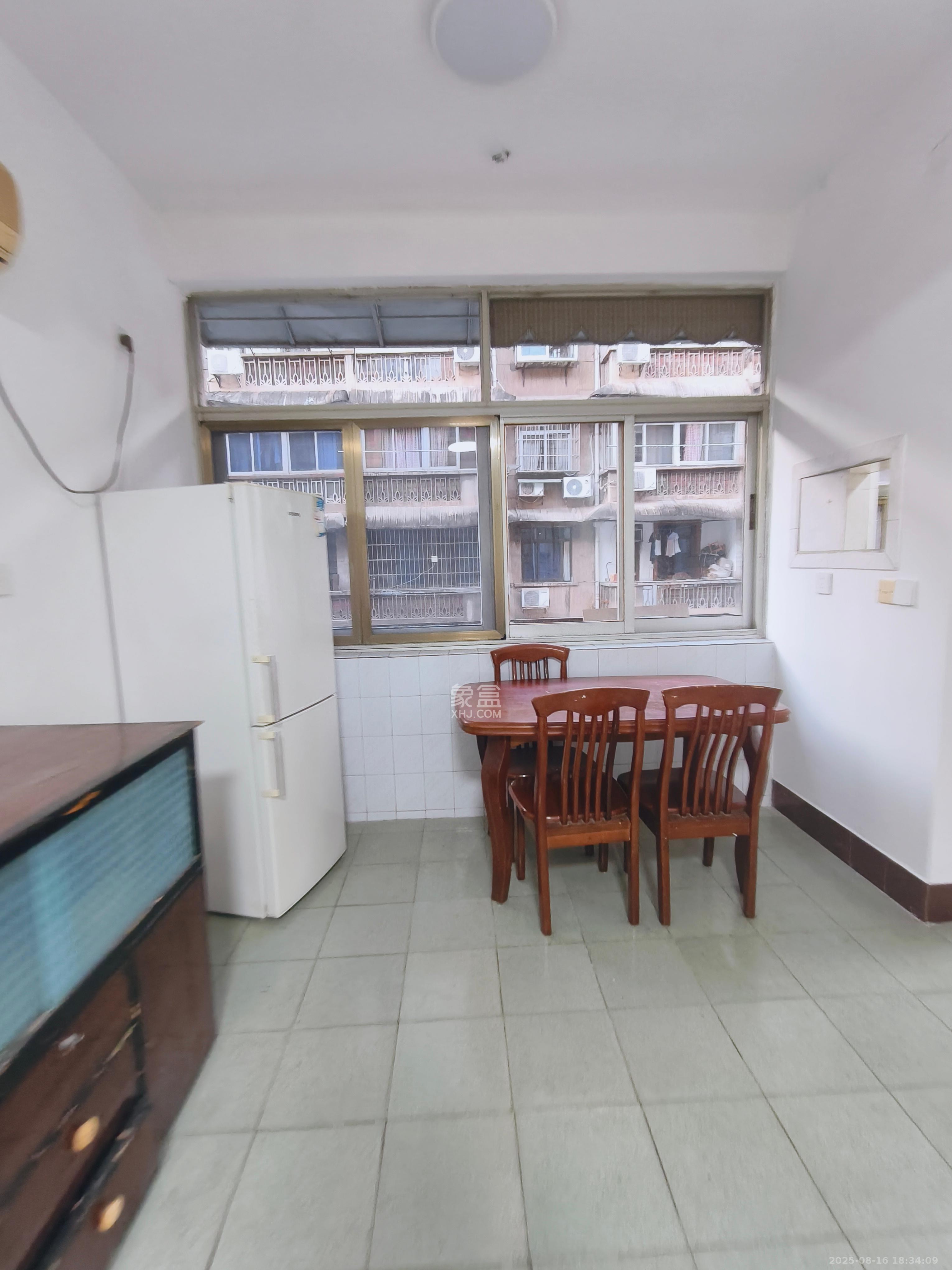 生物药厂宿舍 2室1厅1卫 1500.0元/月 生物药厂宿舍 2室1厅1卫 1500.0元/月室内图