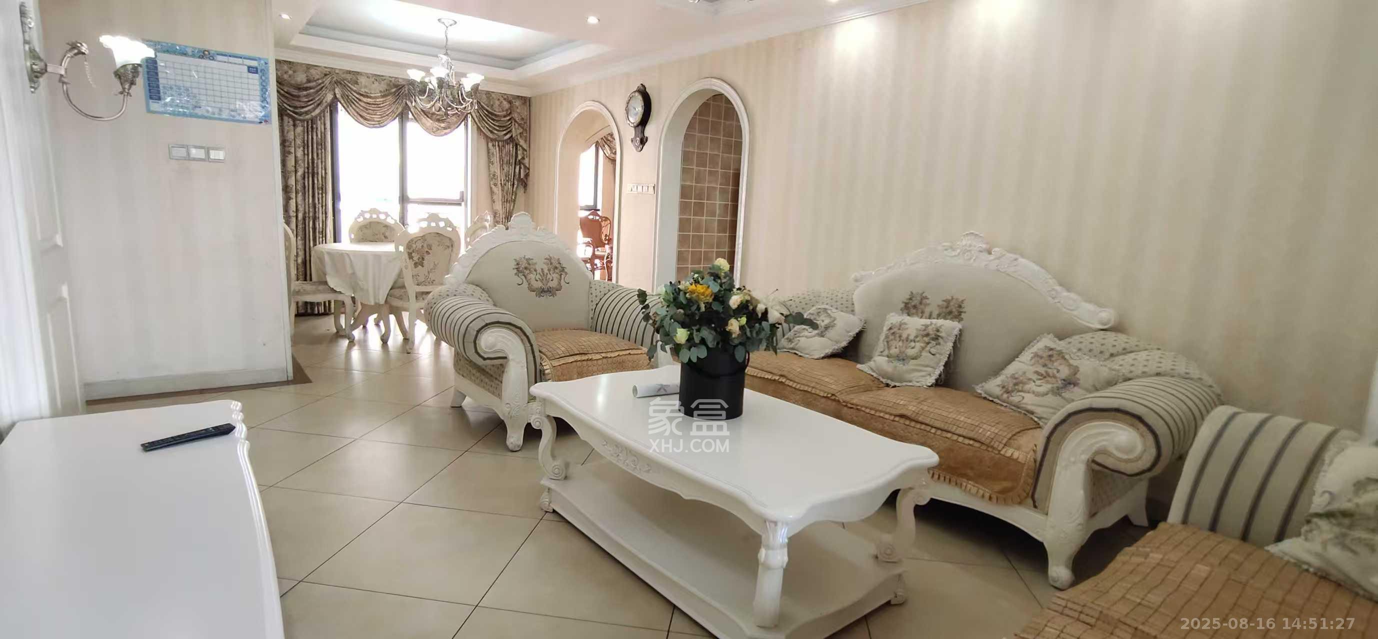 卓越蔚蓝海岸二期 3室2厅2卫 3400.0元/月 卓越蔚蓝海岸二期 3室2厅2卫 3400.0元/月室内图