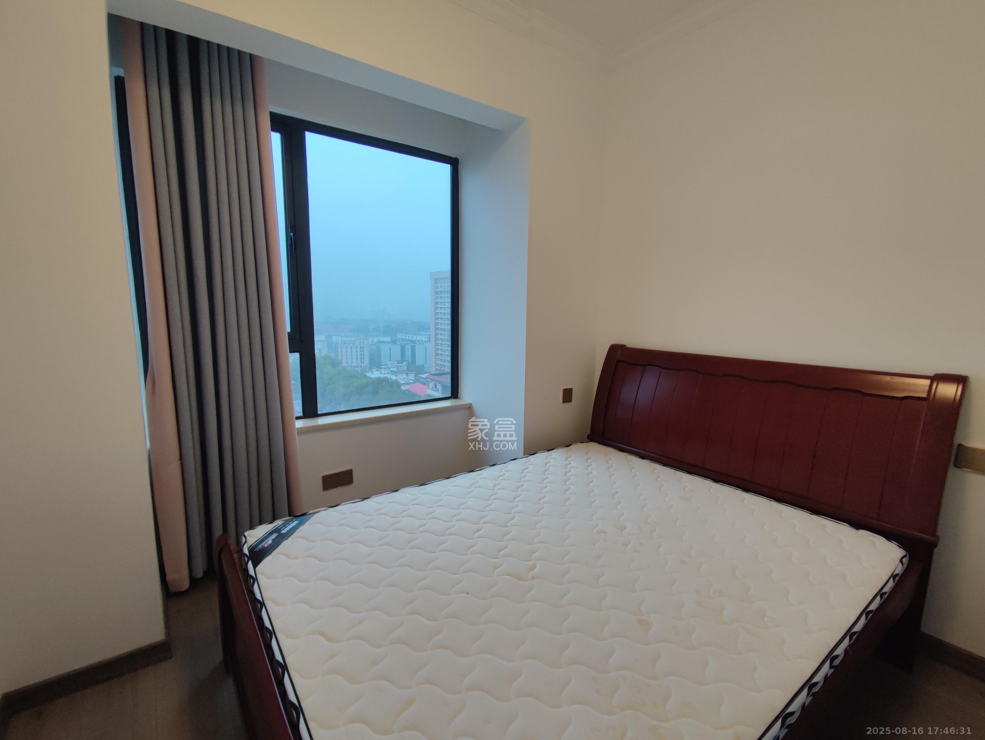建发中央公园（建发美地）  3室2厅1卫   3200.00元/月室内图