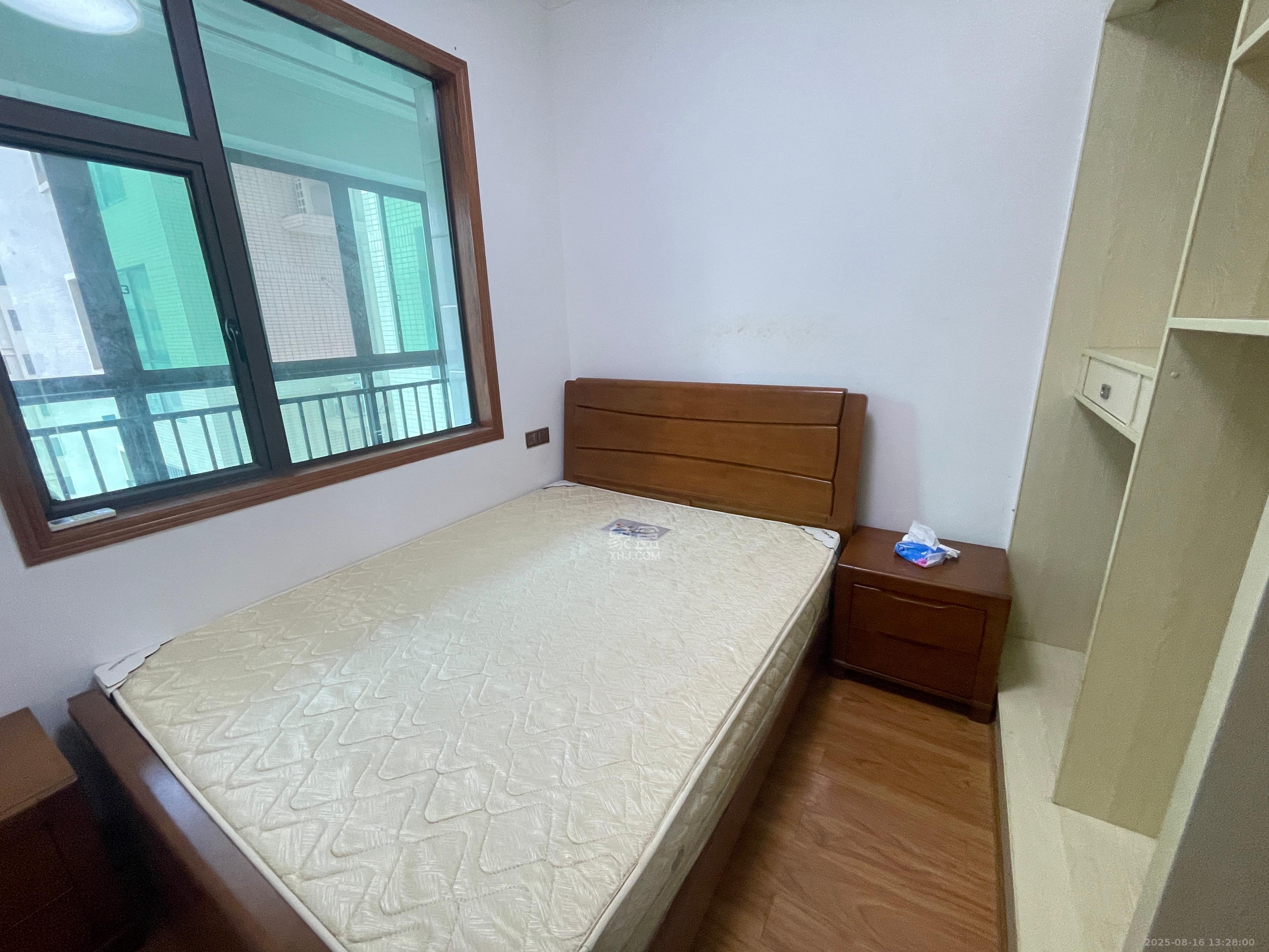 滨江一号(丰泰花园)  3室2厅2卫    2800.0元/月 滨江一号(丰泰花园)  3室2厅2卫    2800.0元/月室内图