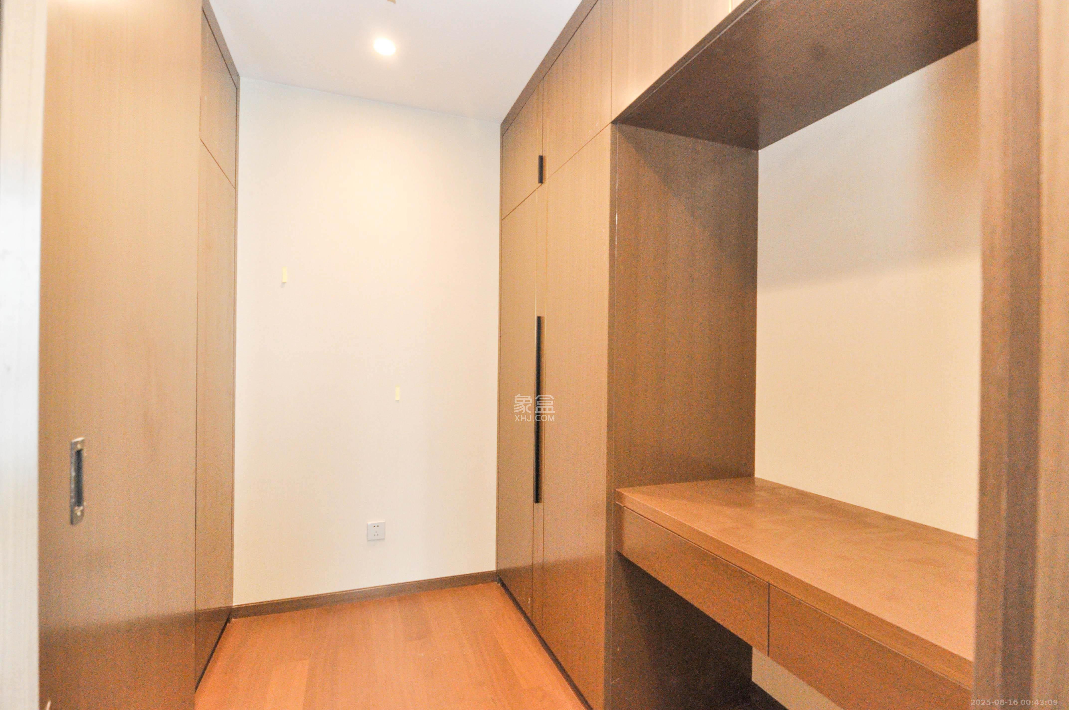 梅溪湖金茂湾  4室2厅2卫    458.0万 梅溪湖金茂湾  4室2厅2卫    458.0万其他