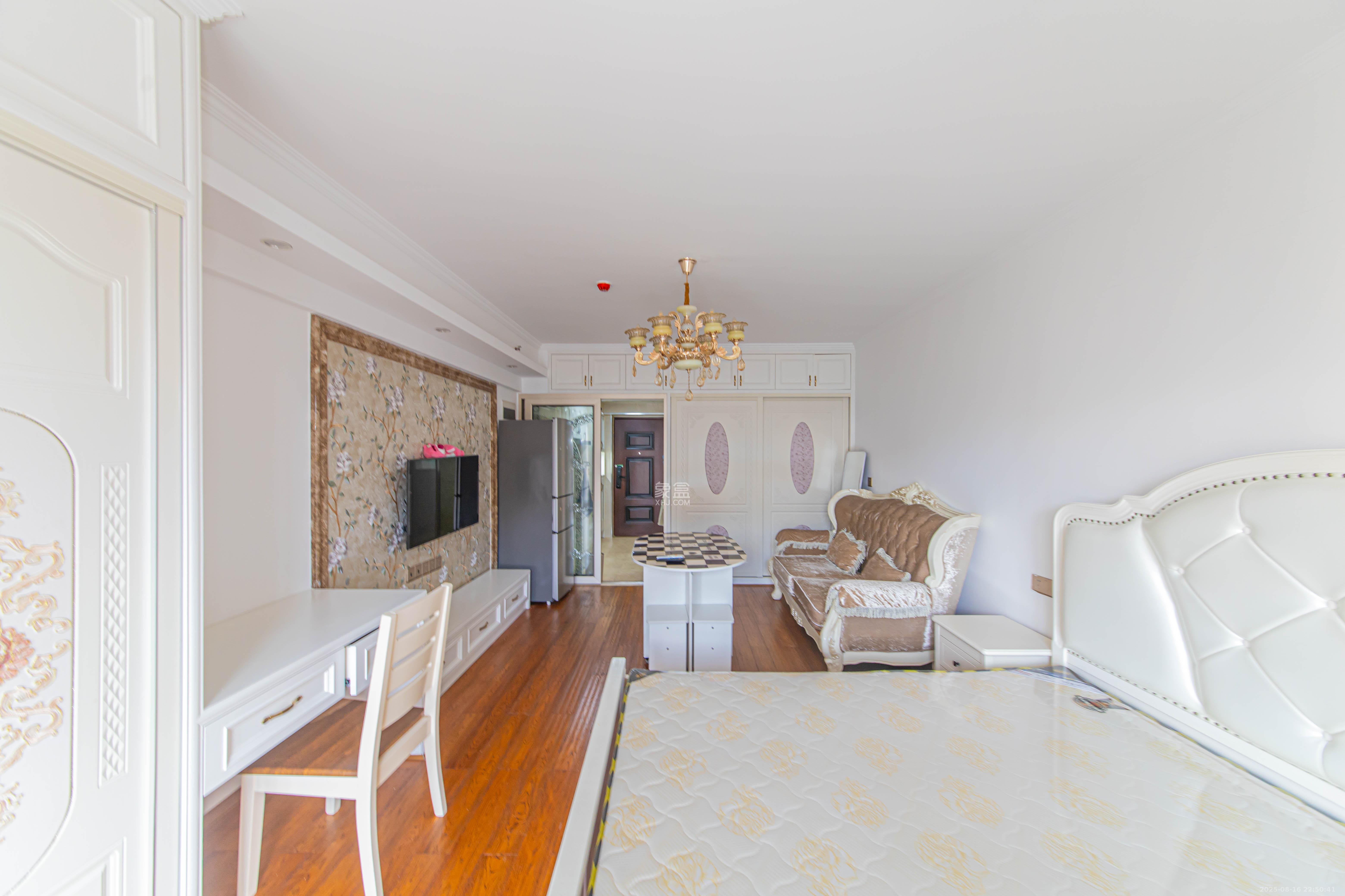 鑫远悦城（鑫远悦时代）  1室1厅1卫    31.0万客厅