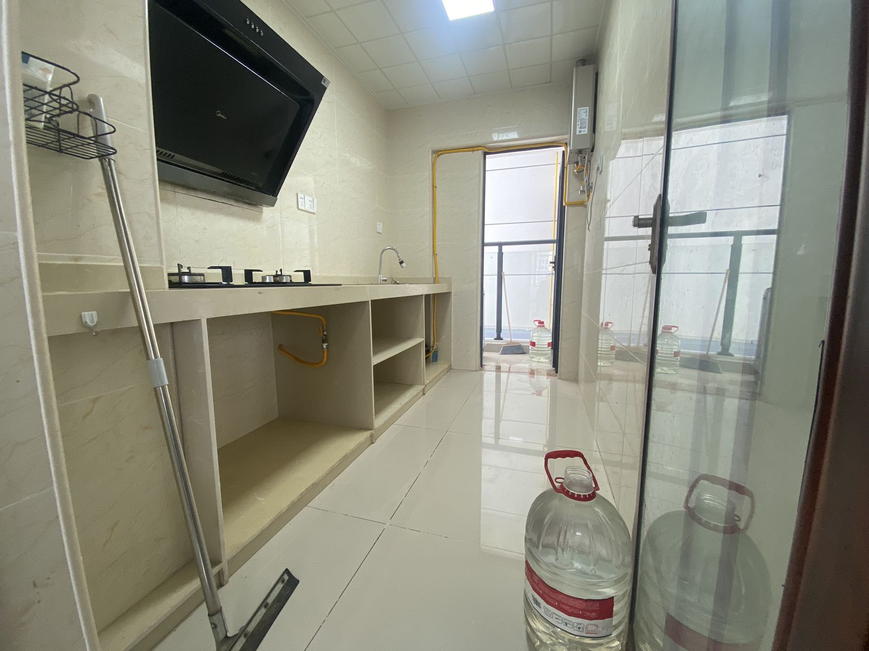 龙城新景  3室2厅2卫   3100.00元/月室内图
