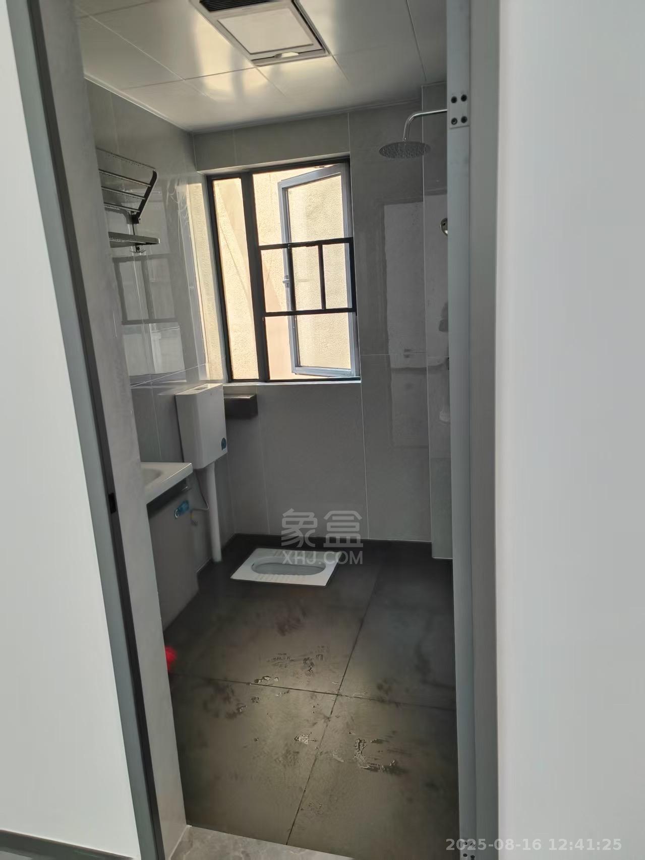 栗雨香堤  2室1厅1卫   1500.00元/月室内图