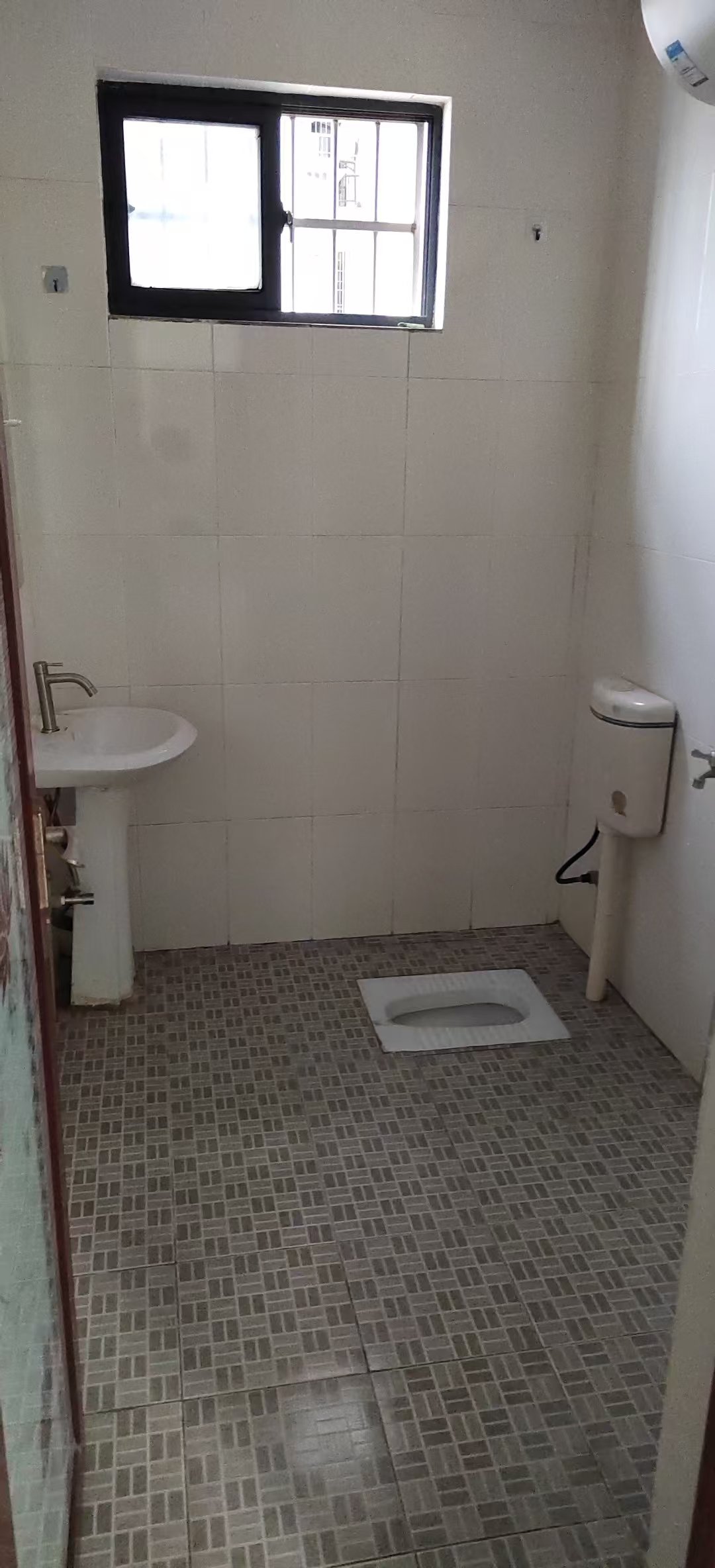 海糖小区一二期 3室2厅1卫 2000.0元/月 海糖小区一二期 3室2厅1卫 2000.0元/月室内图