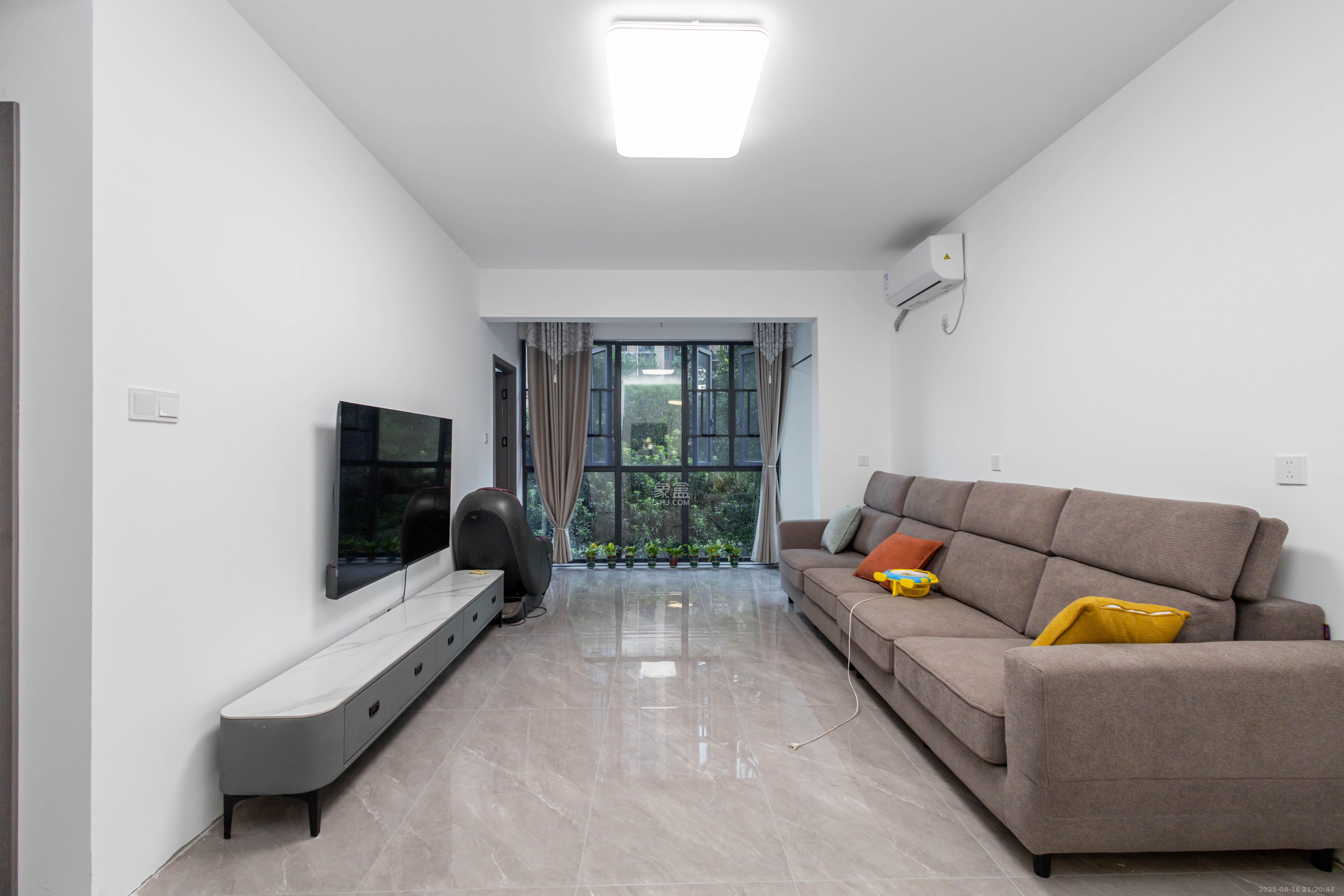 日盛湖湘花苑  3室2厅1卫    88.8万 日盛湖湘花苑  3室2厅1卫    88.8万