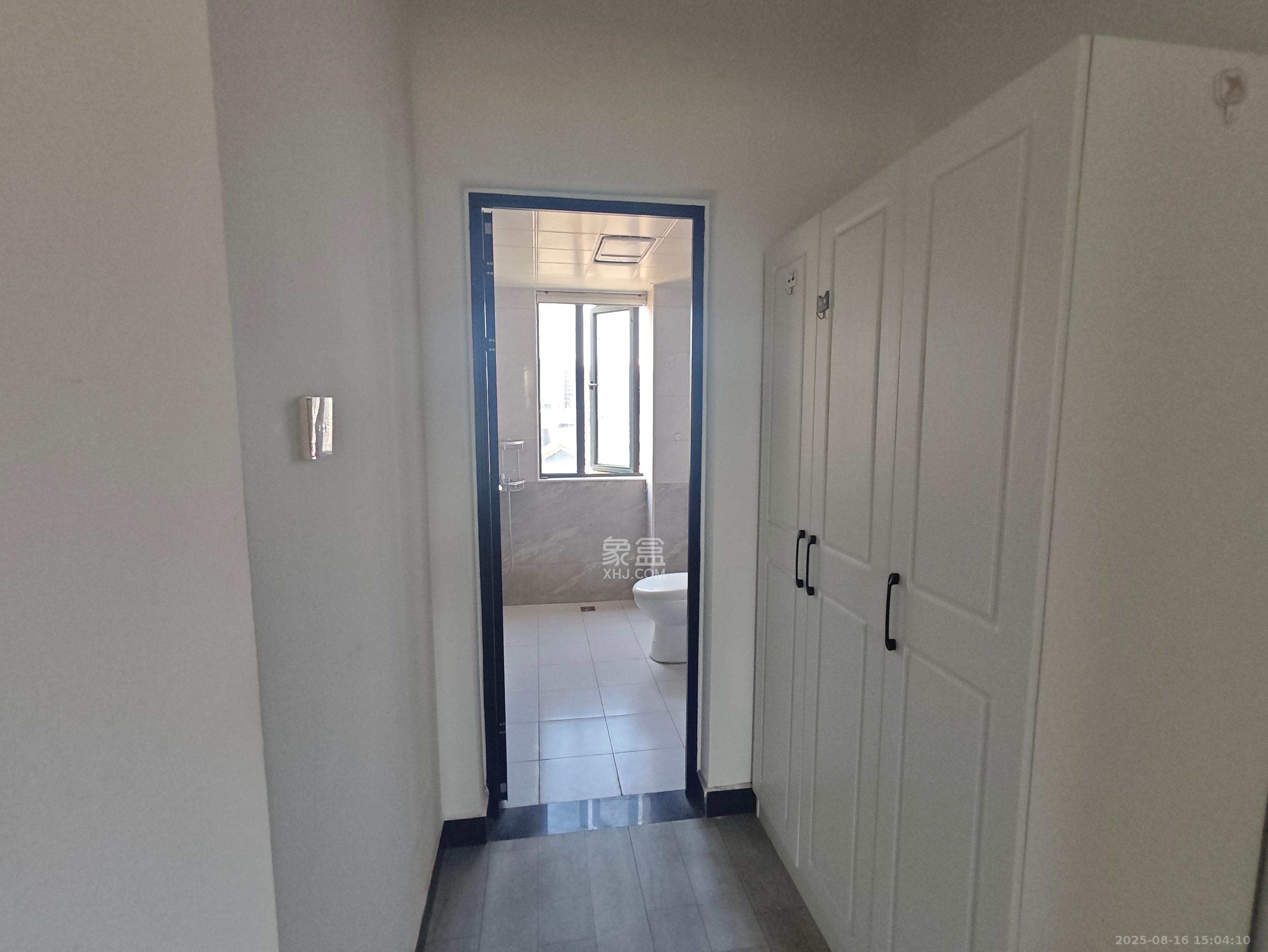 润和之悦(金泽园) 4室2厅2卫 2100.0元/月 润和之悦(金泽园) 4室2厅2卫 2100.0元/月室内图