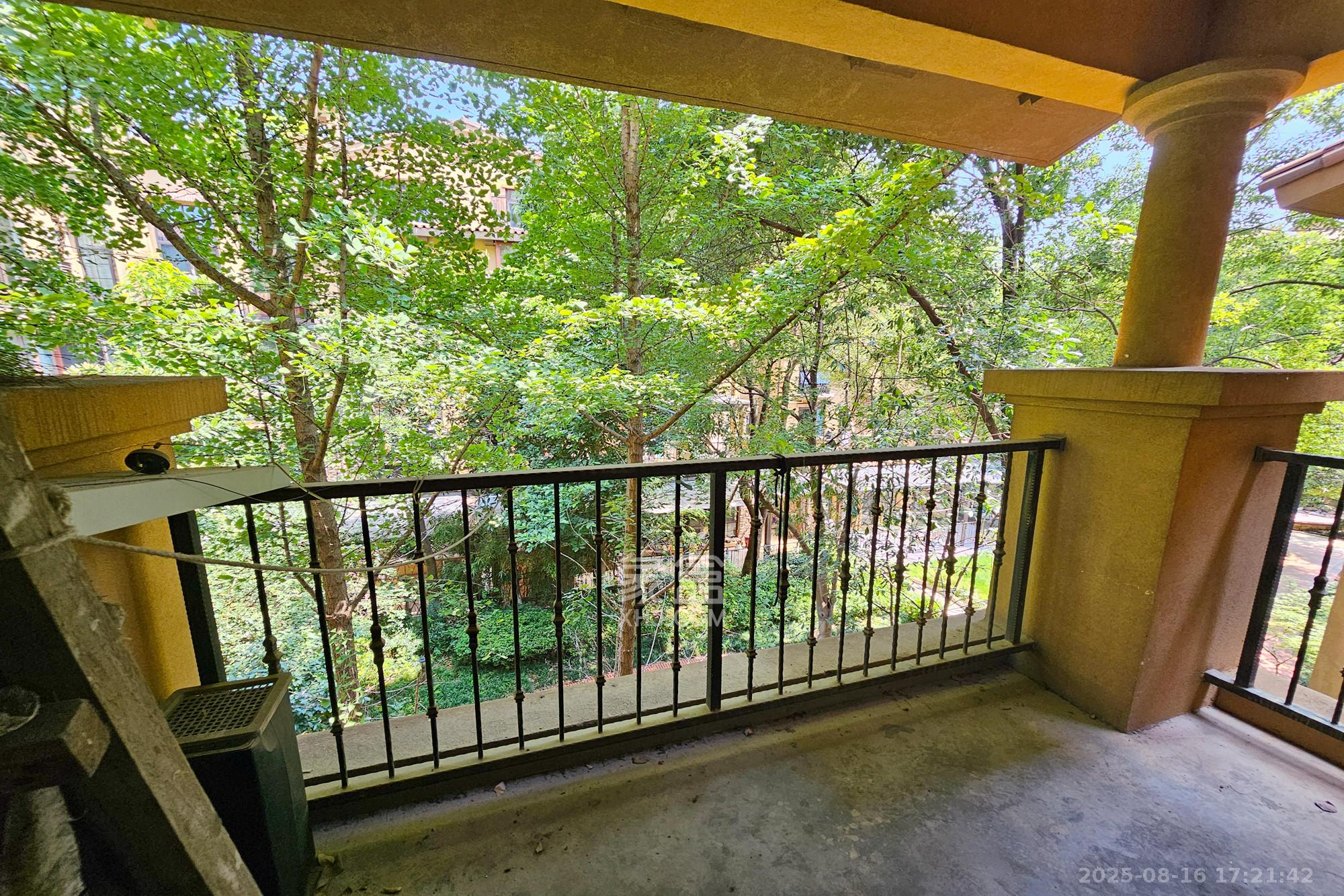 融科檀香山(融科紫檀、香山国际) 4室2厅1卫 4000.0元/月 融科檀香山(融科紫檀、香山国际) 4室2厅1卫 4000.0元/月室内图