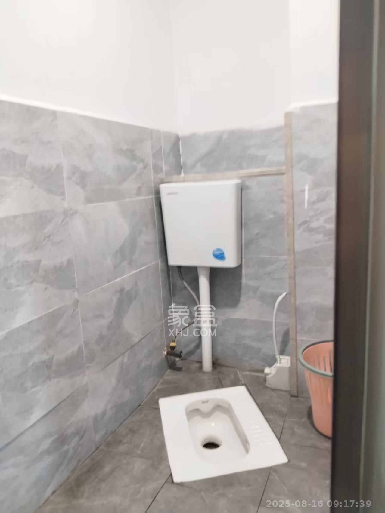 万象新天  5室2厅2卫    4200.0元/月室内图