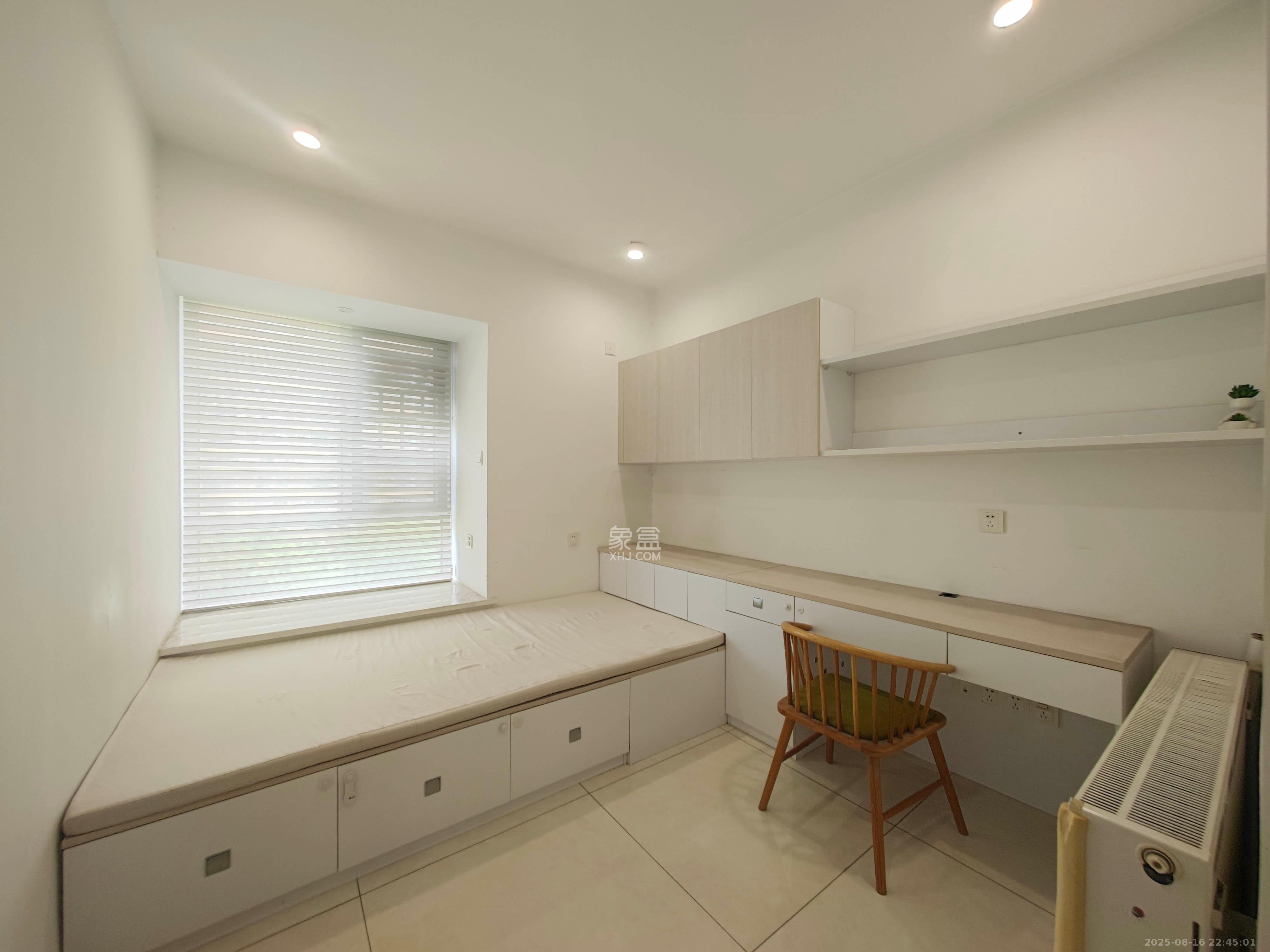 五矿万境水岸一期（万境水岸嘉苑）  3室2厅1卫    128.0万卧室