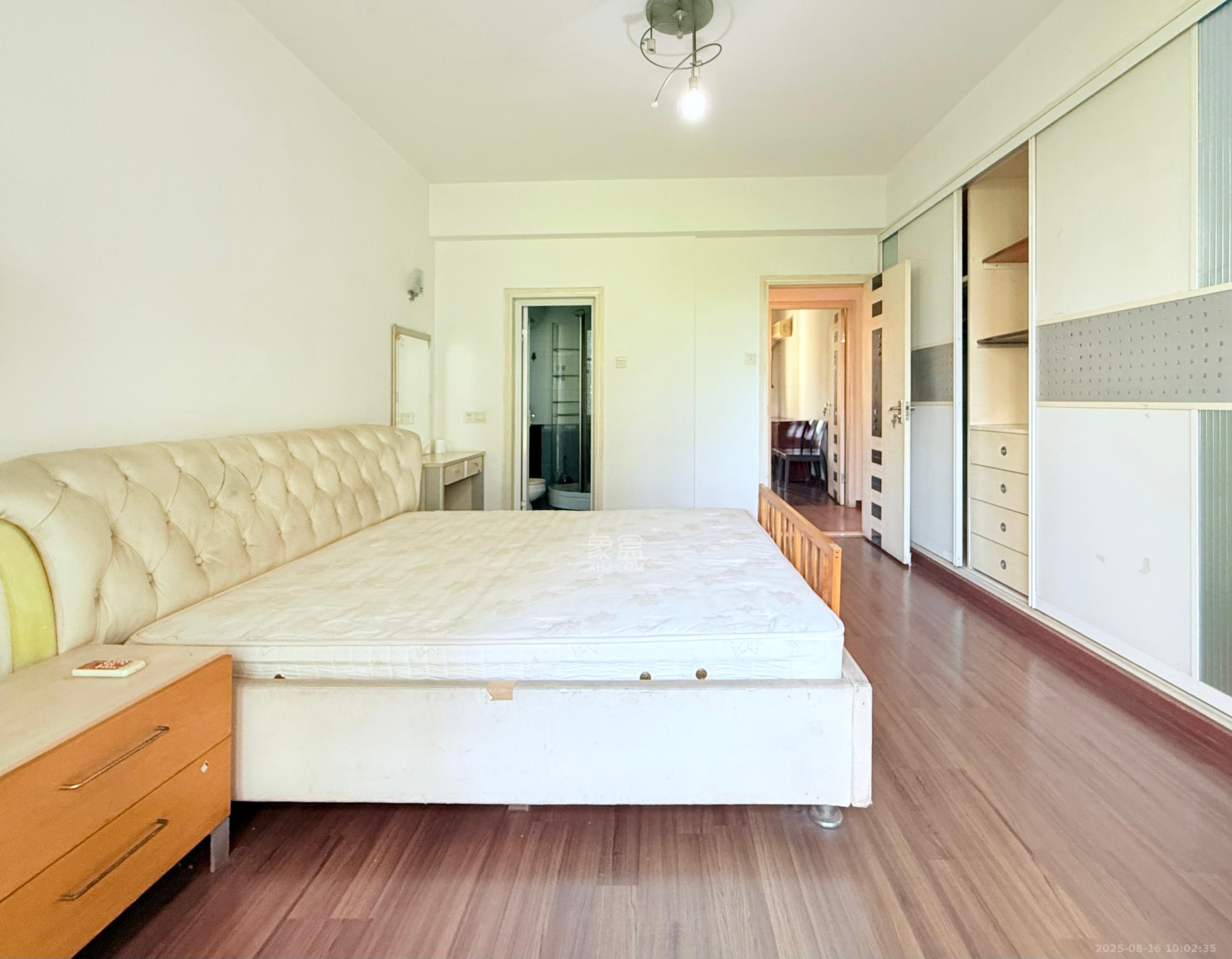 华盛家园  3室2厅2卫    2300.0元/月 华盛家园  3室2厅2卫    2300.0元/月室内图