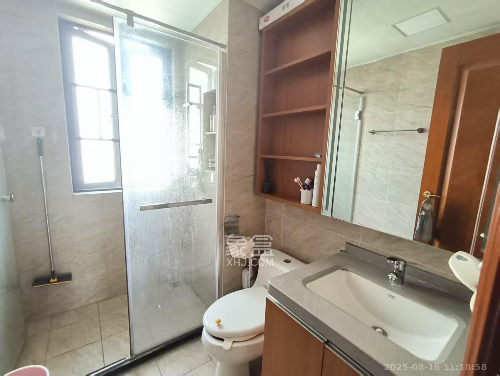 恒大书香门第 3室2厅2卫 1800.0元/月 恒大书香门第 3室2厅2卫 1800.0元/月室内图