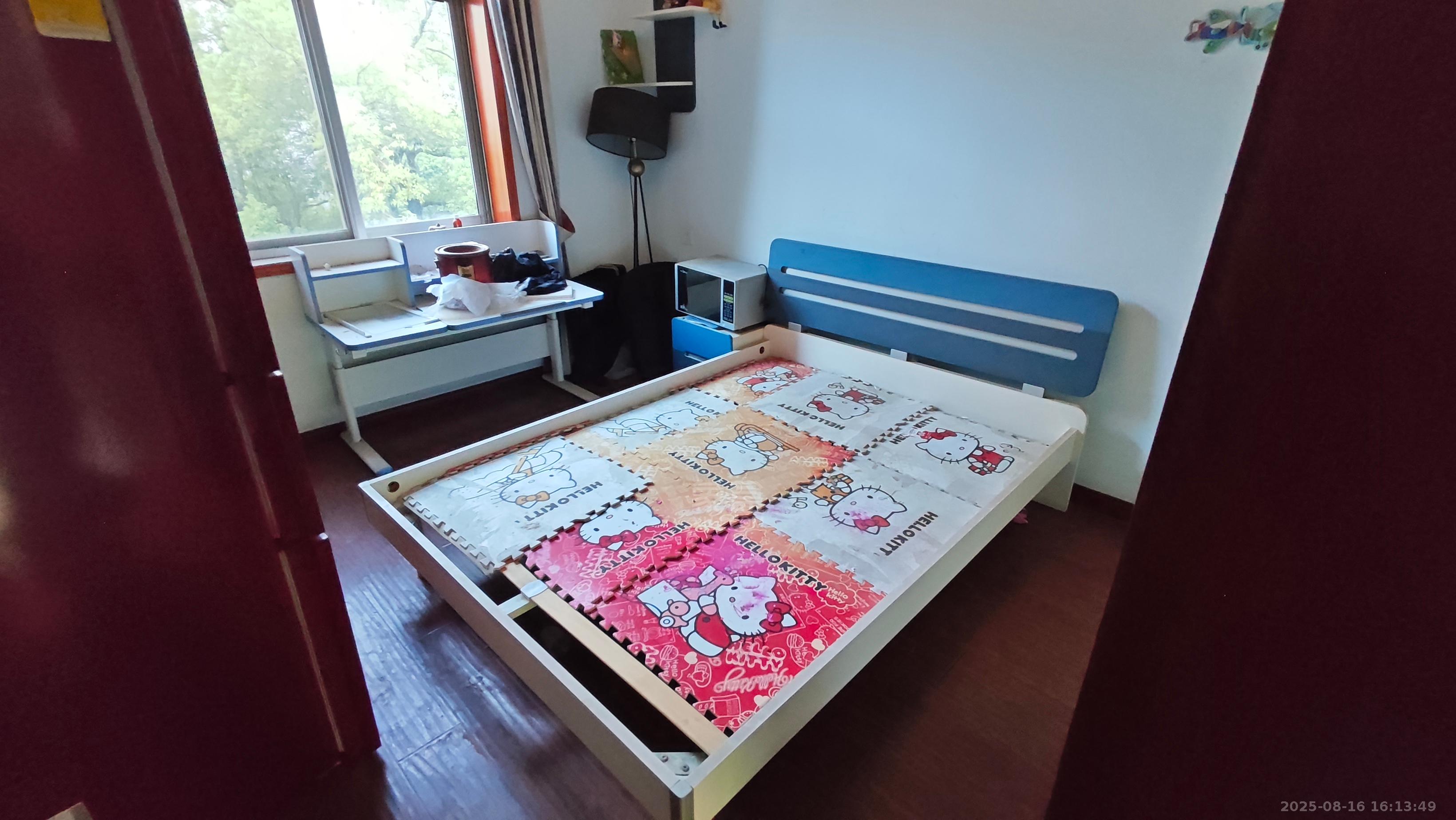 交警大队  3室1厅1卫   1000.00元/月室内图