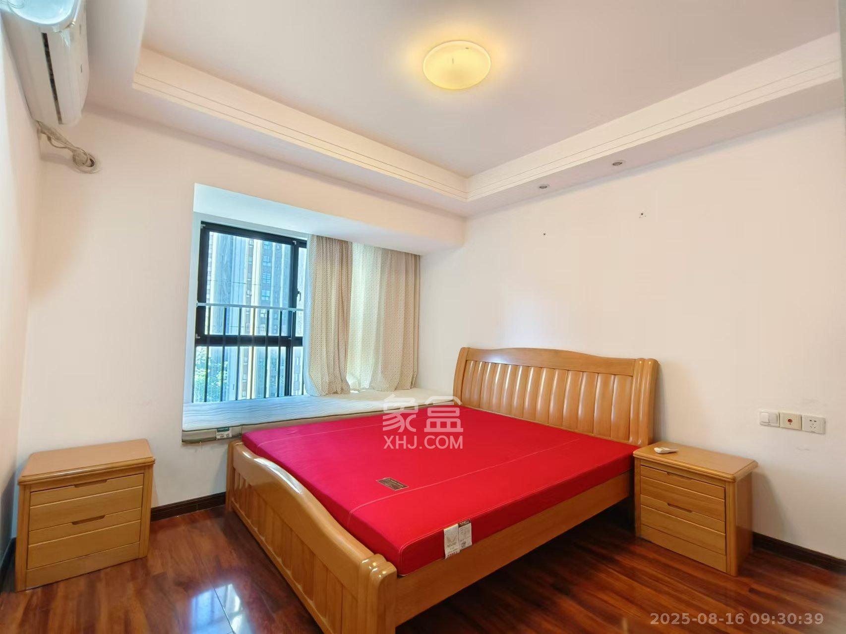 绿地中央广场  3室2厅2卫    3300.0元/月 绿地中央广场  3室2厅2卫    3300.0元/月室内图