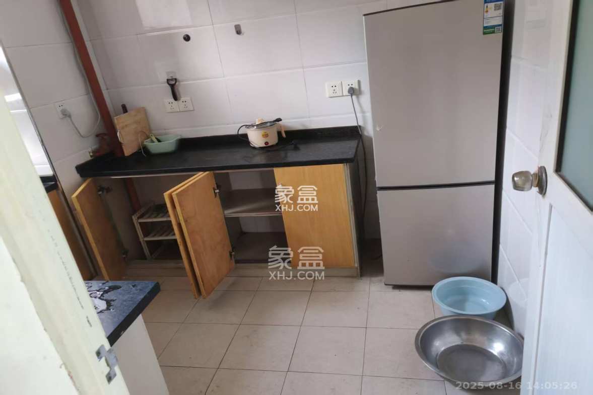 国庆新村  2室2厅1卫    1300.0元/月 国庆新村  2室2厅1卫    1300.0元/月室内图