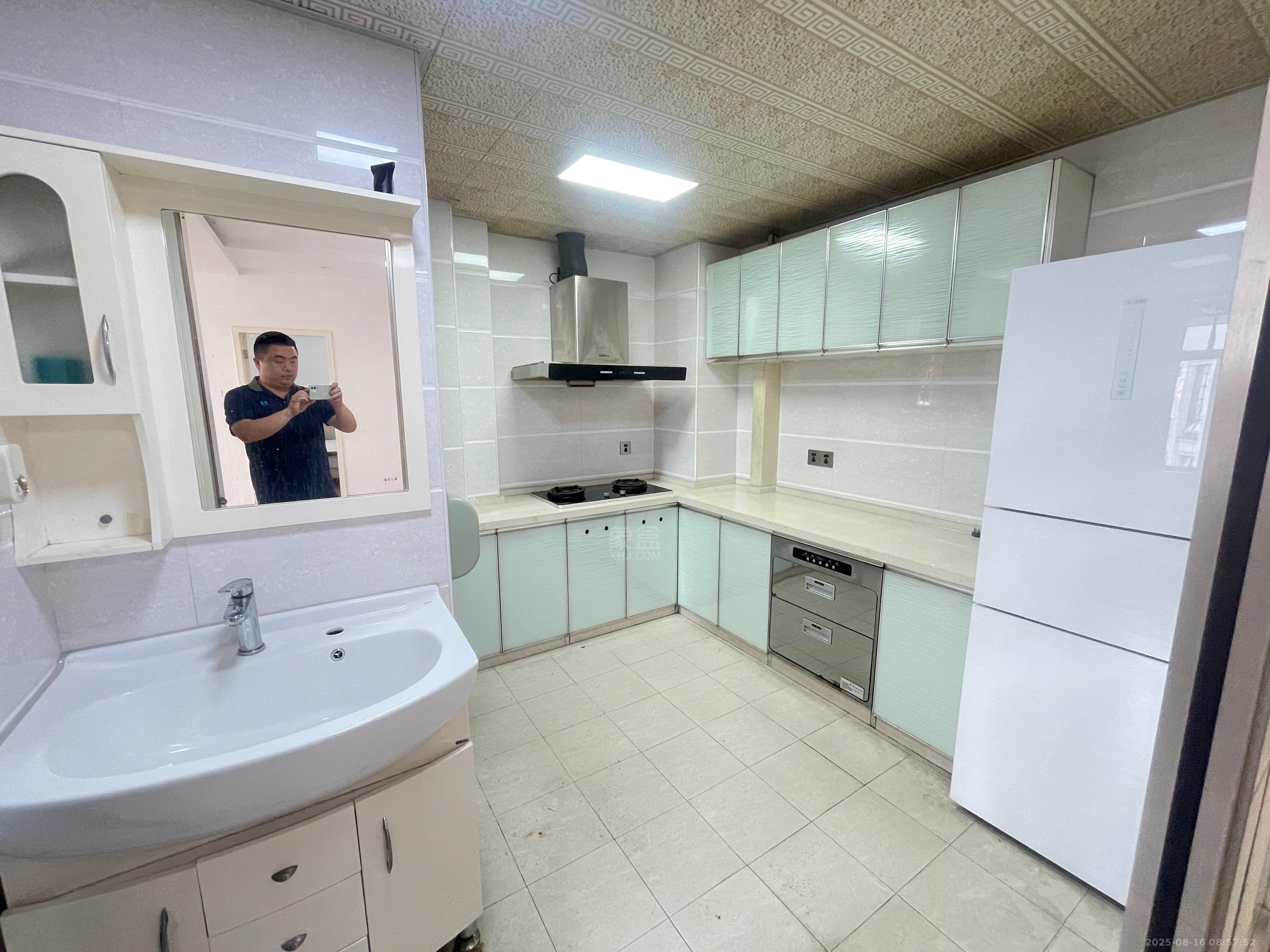 水岸春天 3室2厅1卫 2080.0元/月 水岸春天 3室2厅1卫 2080.0元/月室内图