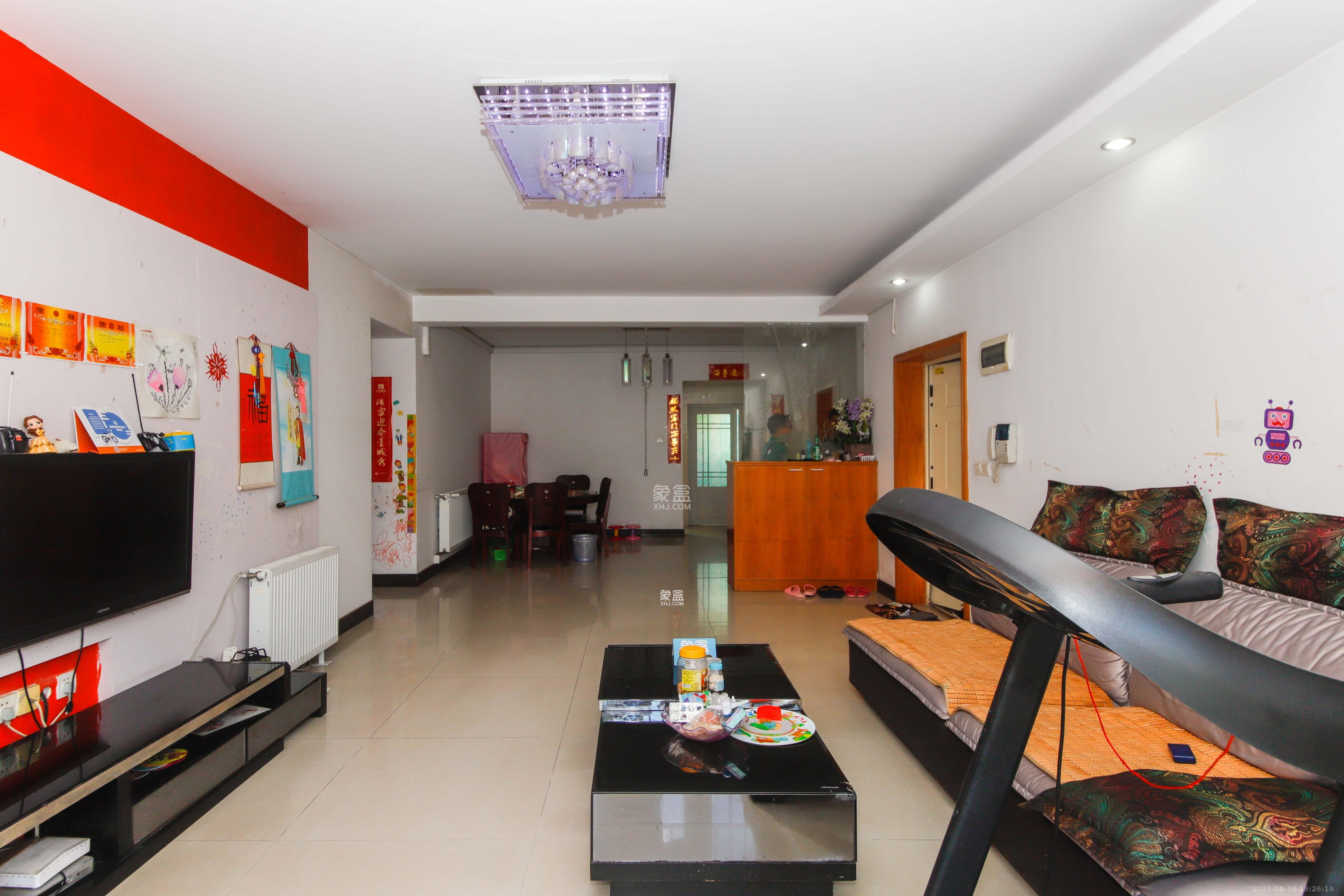 长房西郡  3室2厅2卫    2800.0元/月室内图