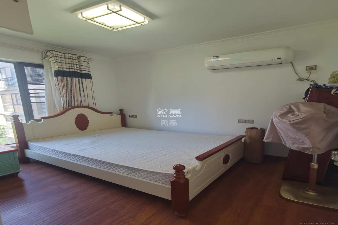 鑫远御文台一期  3室2厅2卫    3100.0元/月 鑫远御文台一期  3室2厅2卫    3100.0元/月室内图