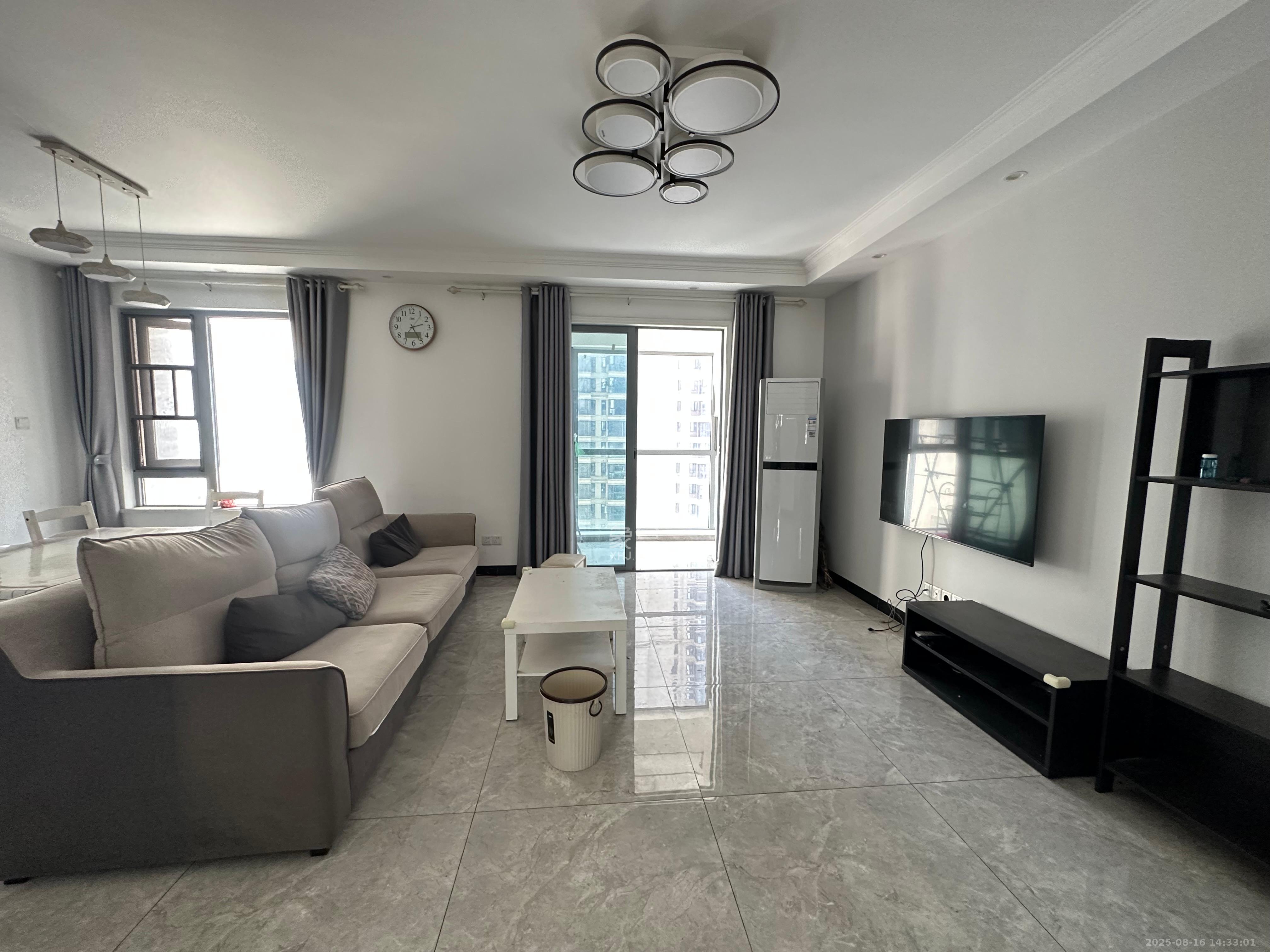 保利天禧D区 4室2厅2卫 3900.0元/月 保利天禧D区 4室2厅2卫 3900.0元/月室内图