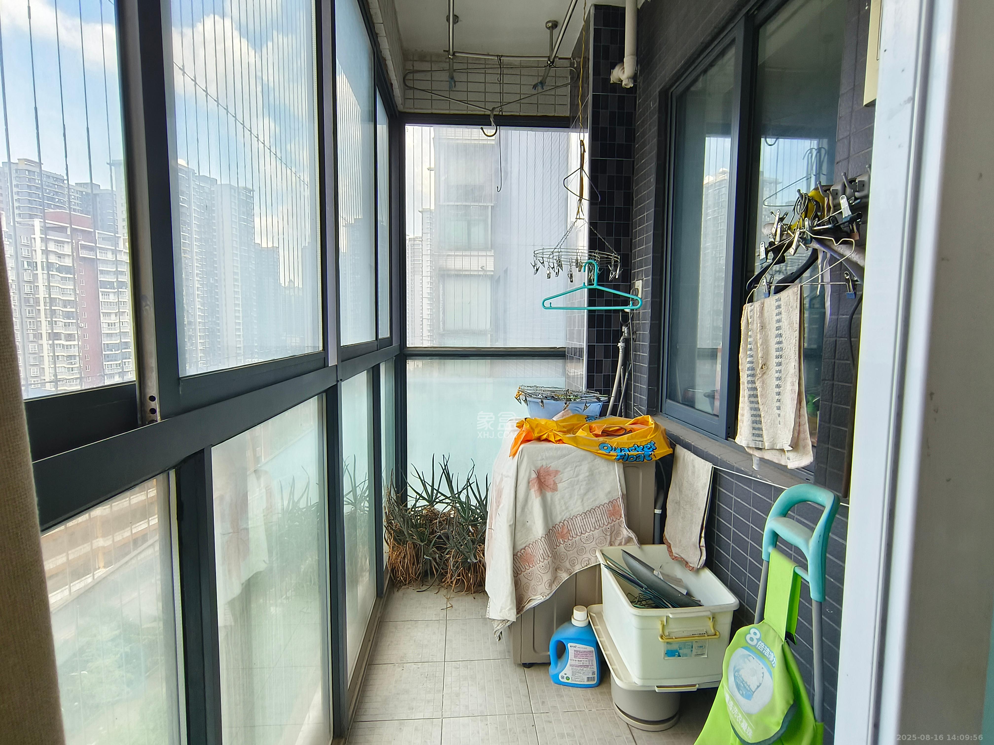 恒基凯旋门一二期  3室2厅2卫    2800.0元/月 恒基凯旋门一二期  3室2厅2卫    2800.0元/月室内图