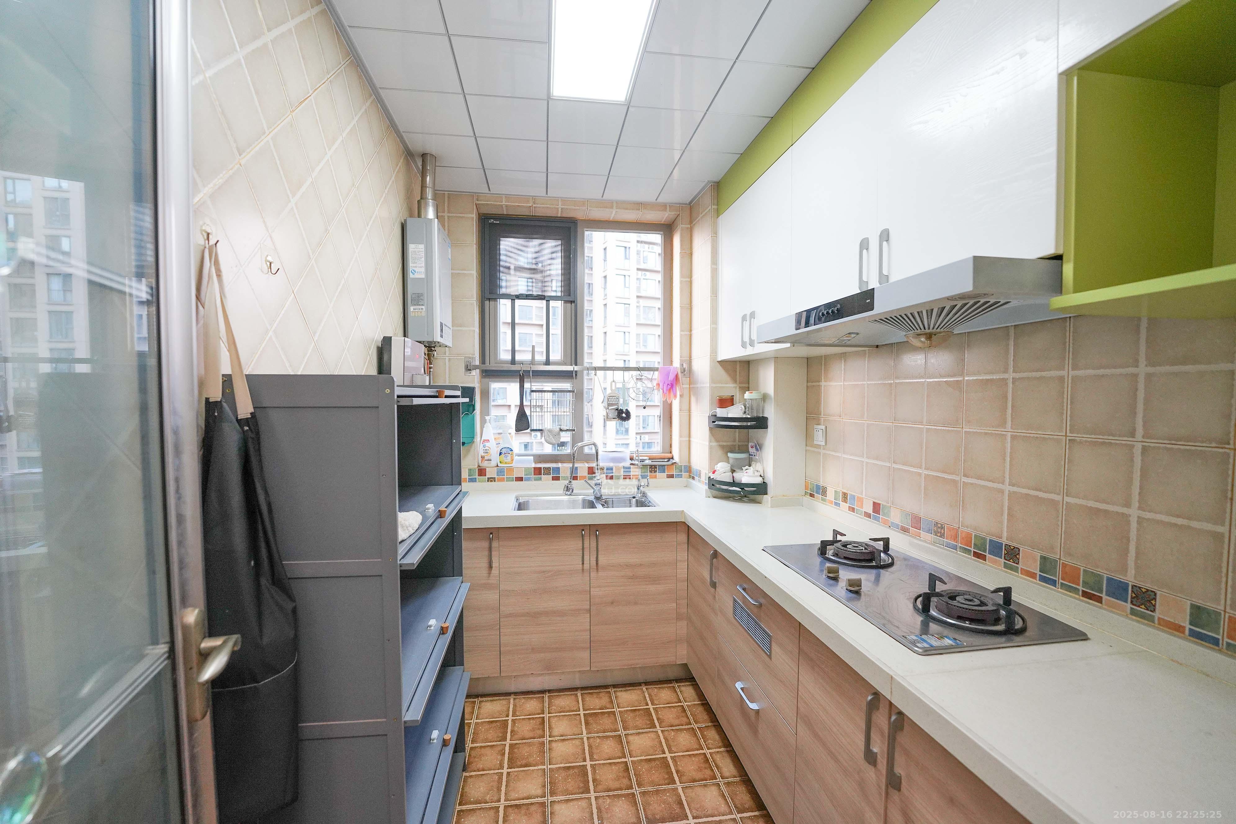 怡海星城  3室2厅1卫    60.0万 怡海星城  3室2厅1卫    60.0万其他