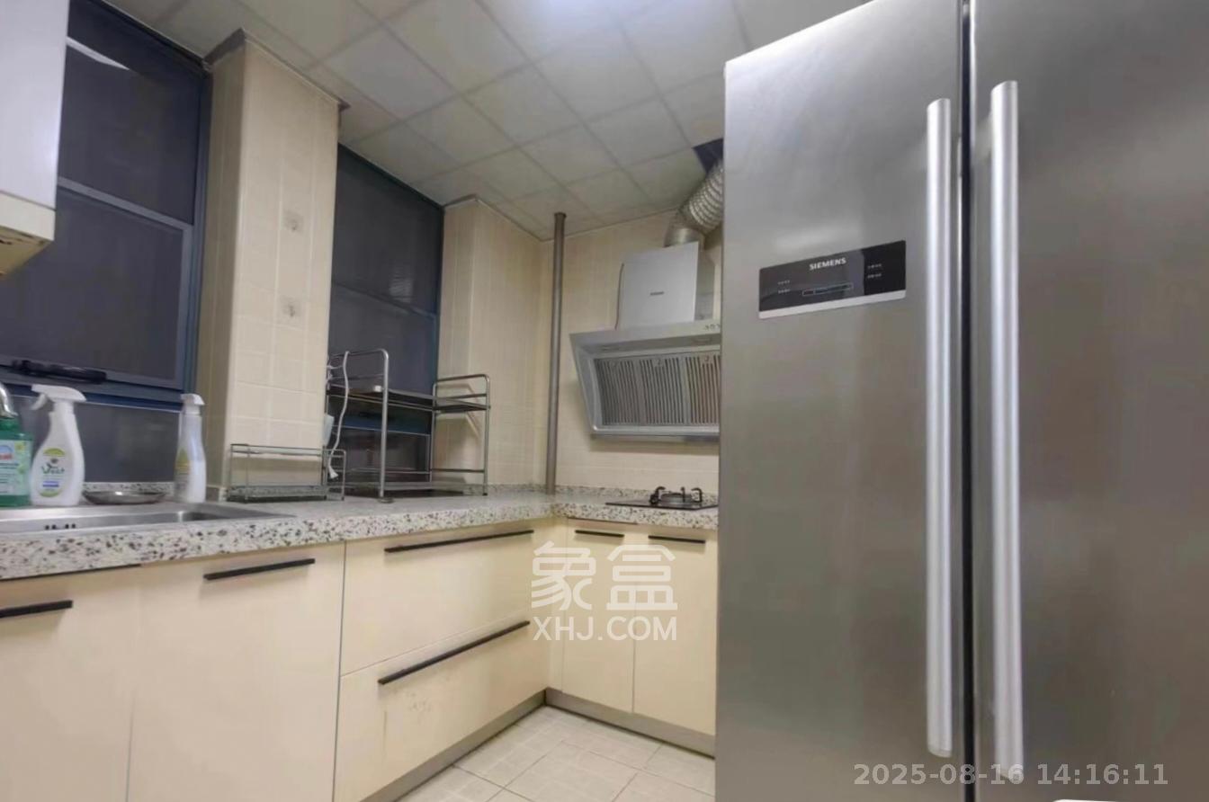 东一国际 1室1厅1卫 2100.0元/月 东一国际 1室1厅1卫 2100.0元/月室内图