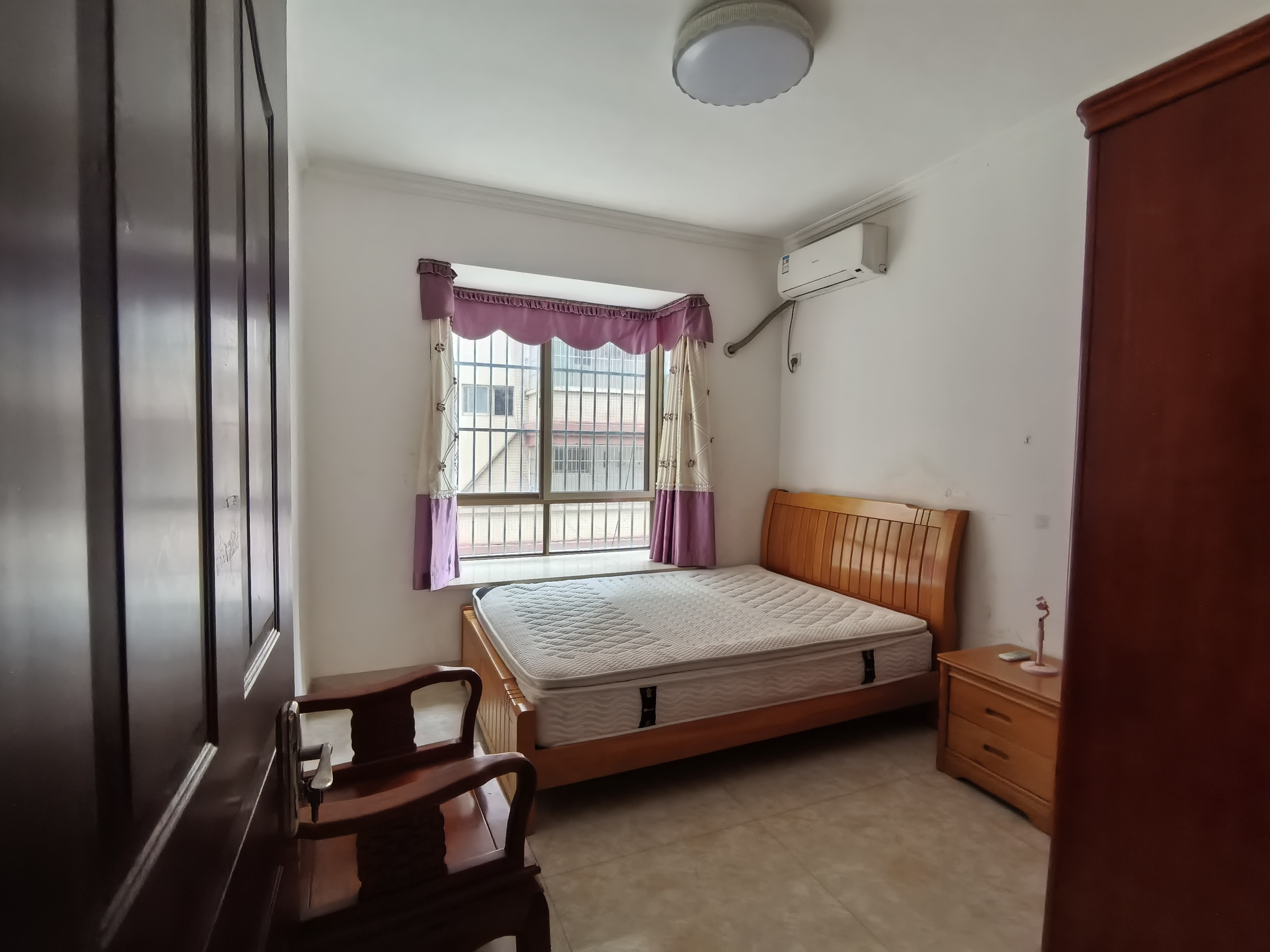 振发二里12号 1室1厅1卫 1600.0元/月 振发二里12号 1室1厅1卫 1600.0元/月室内图