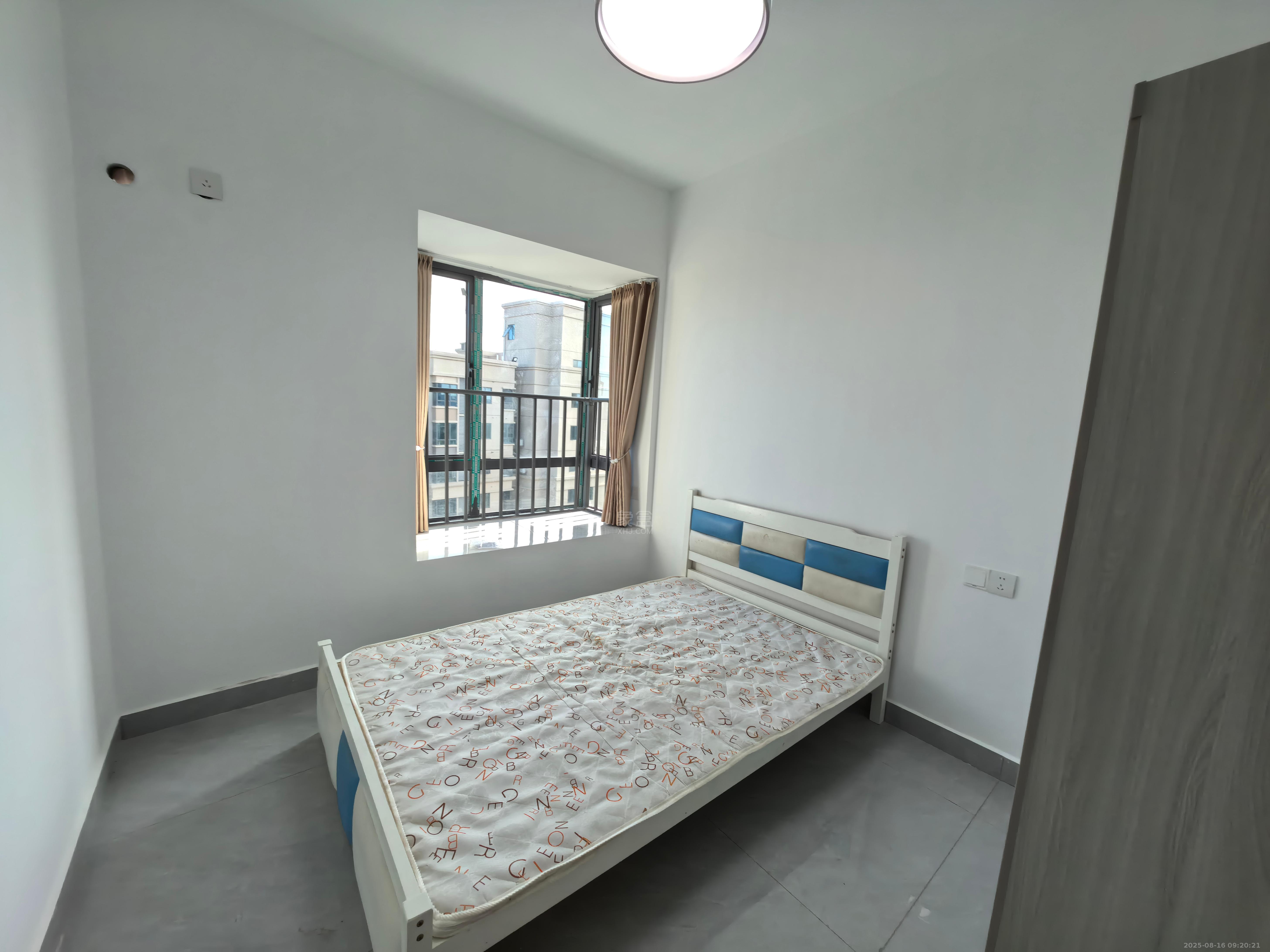 华晨藏龙湾 3室2厅2卫 1800.0元/月 华晨藏龙湾 3室2厅2卫 1800.0元/月室内图