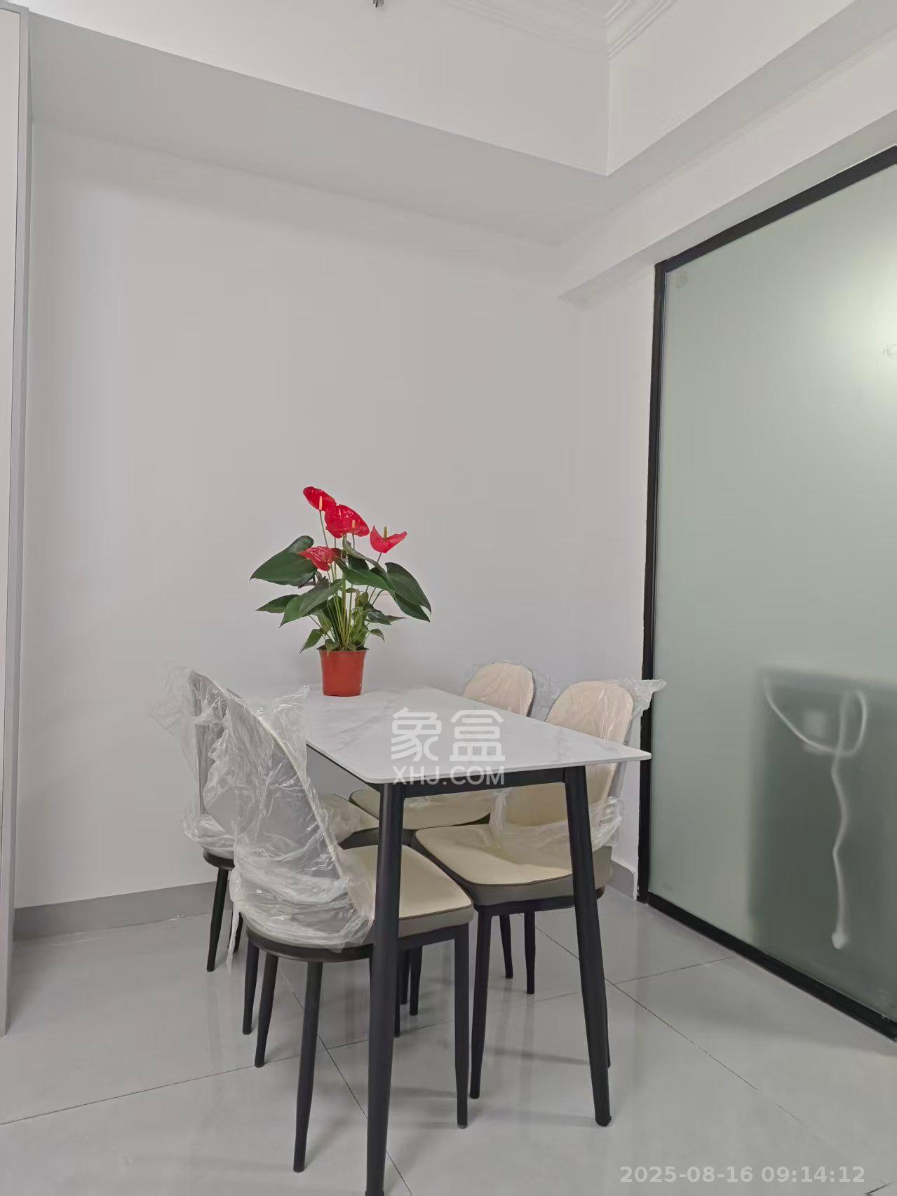 海德公园 1室1厅1卫 1280.0元/月 海德公园 1室1厅1卫 1280.0元/月室内图