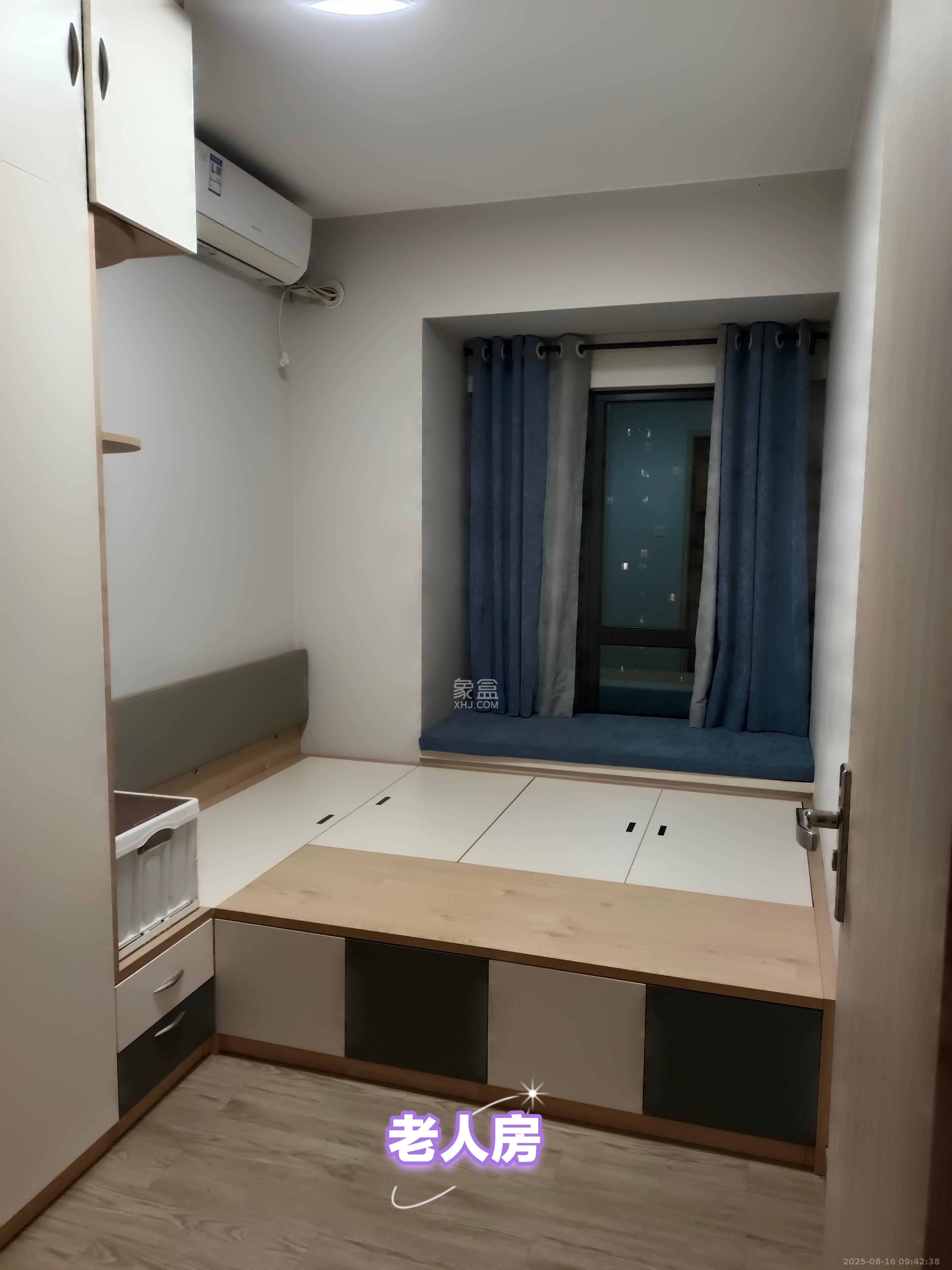 时代年华  4室1厅1卫    2600.0元/月室内图