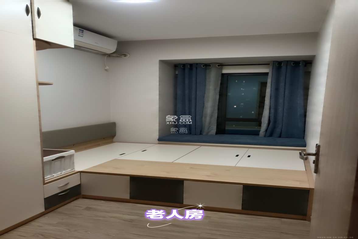 时代年华  4室1厅1卫    2600.0元/月 时代年华  4室1厅1卫    2600.0元/月室内图