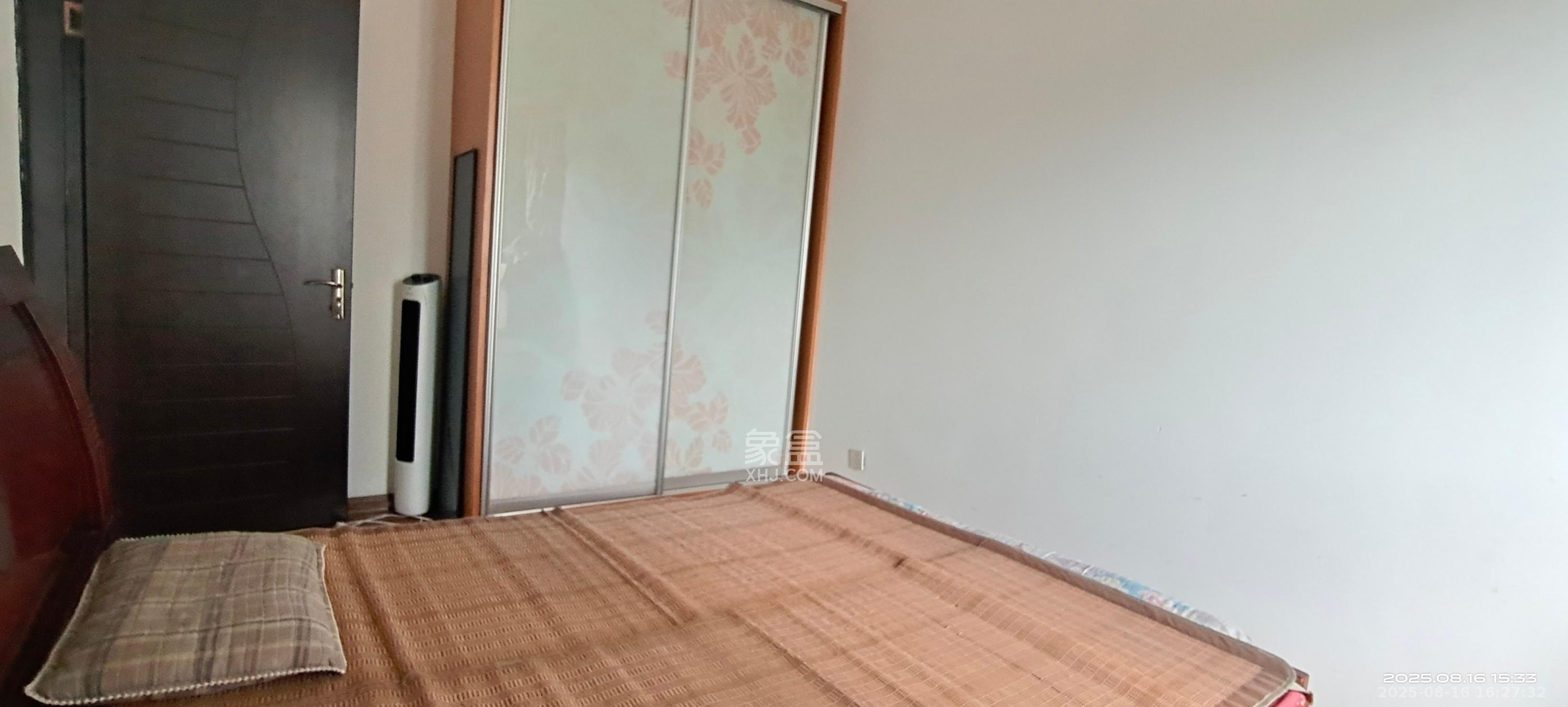 华天LOHO小镇  3室2厅1卫    1550.0元/月室内图