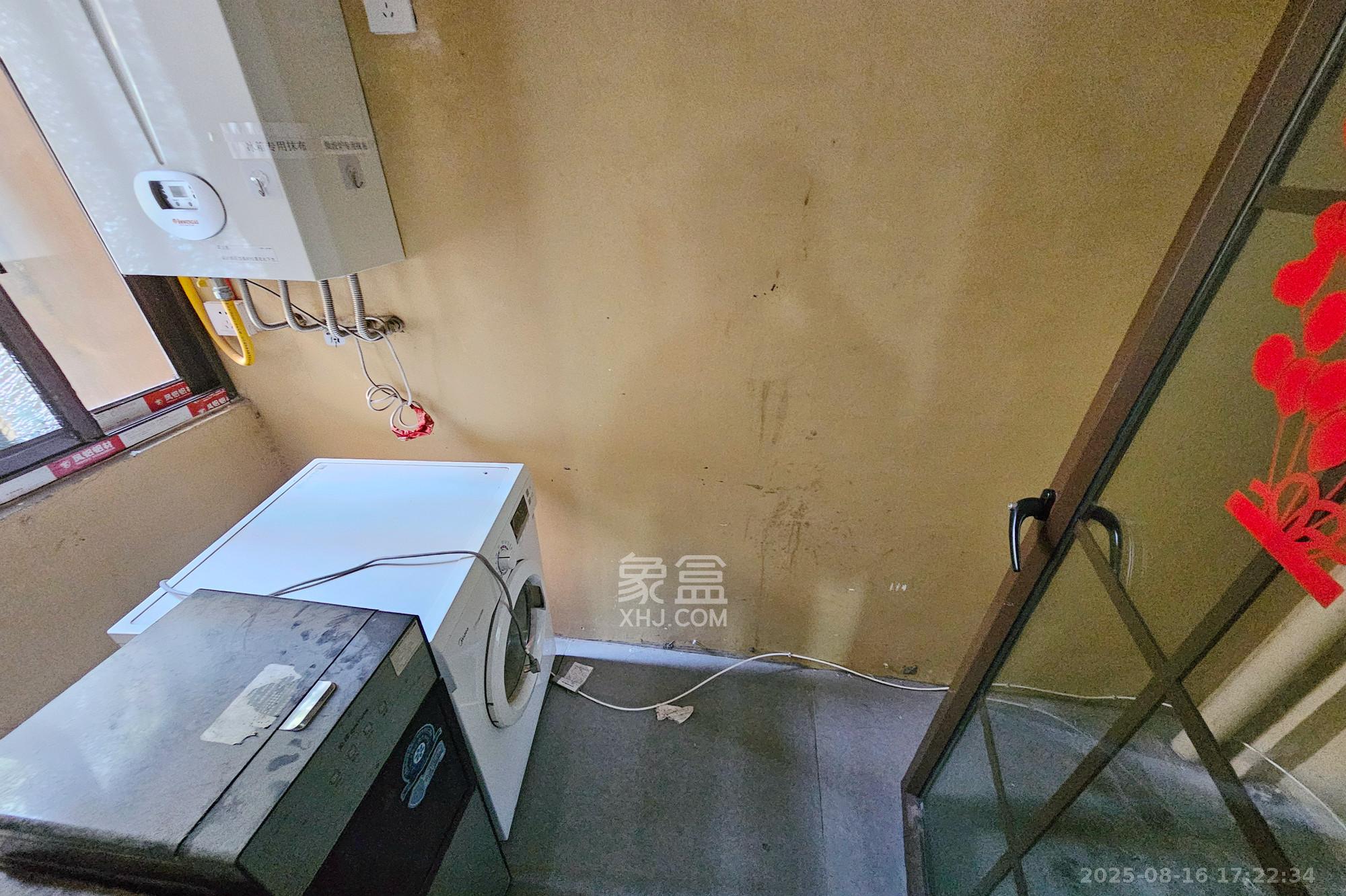 融科檀香山(融科紫檀、香山国际) 4室2厅1卫 4000.0元/月 融科檀香山(融科紫檀、香山国际) 4室2厅1卫 4000.0元/月室内图