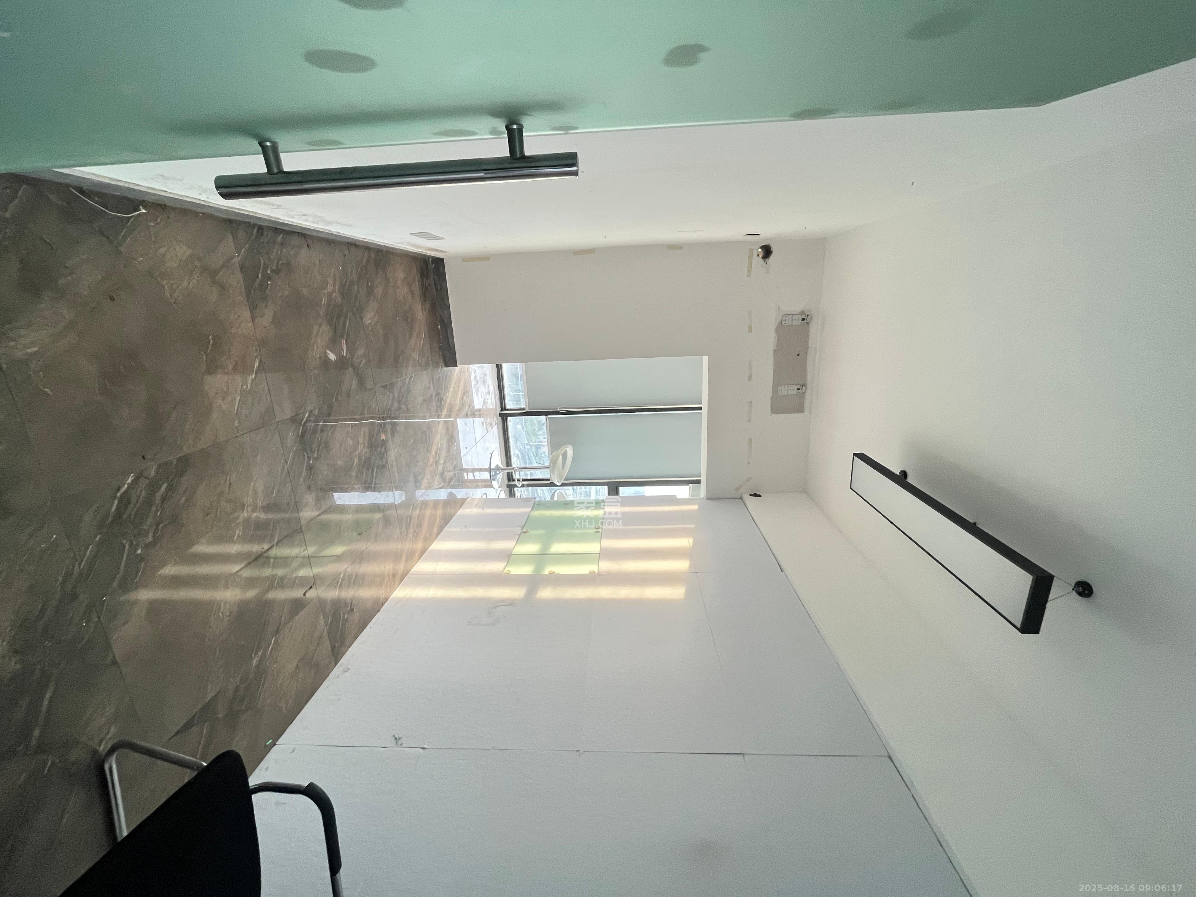 建安新商汇 7室2厅2卫 5500.0元/月 建安新商汇 7室2厅2卫 5500.0元/月室内图