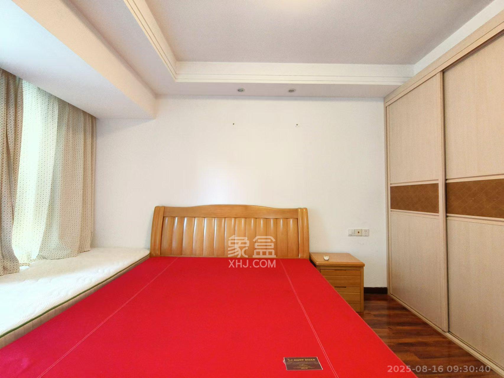 绿地中央广场  3室2厅2卫    3300.0元/月 绿地中央广场  3室2厅2卫    3300.0元/月室内图