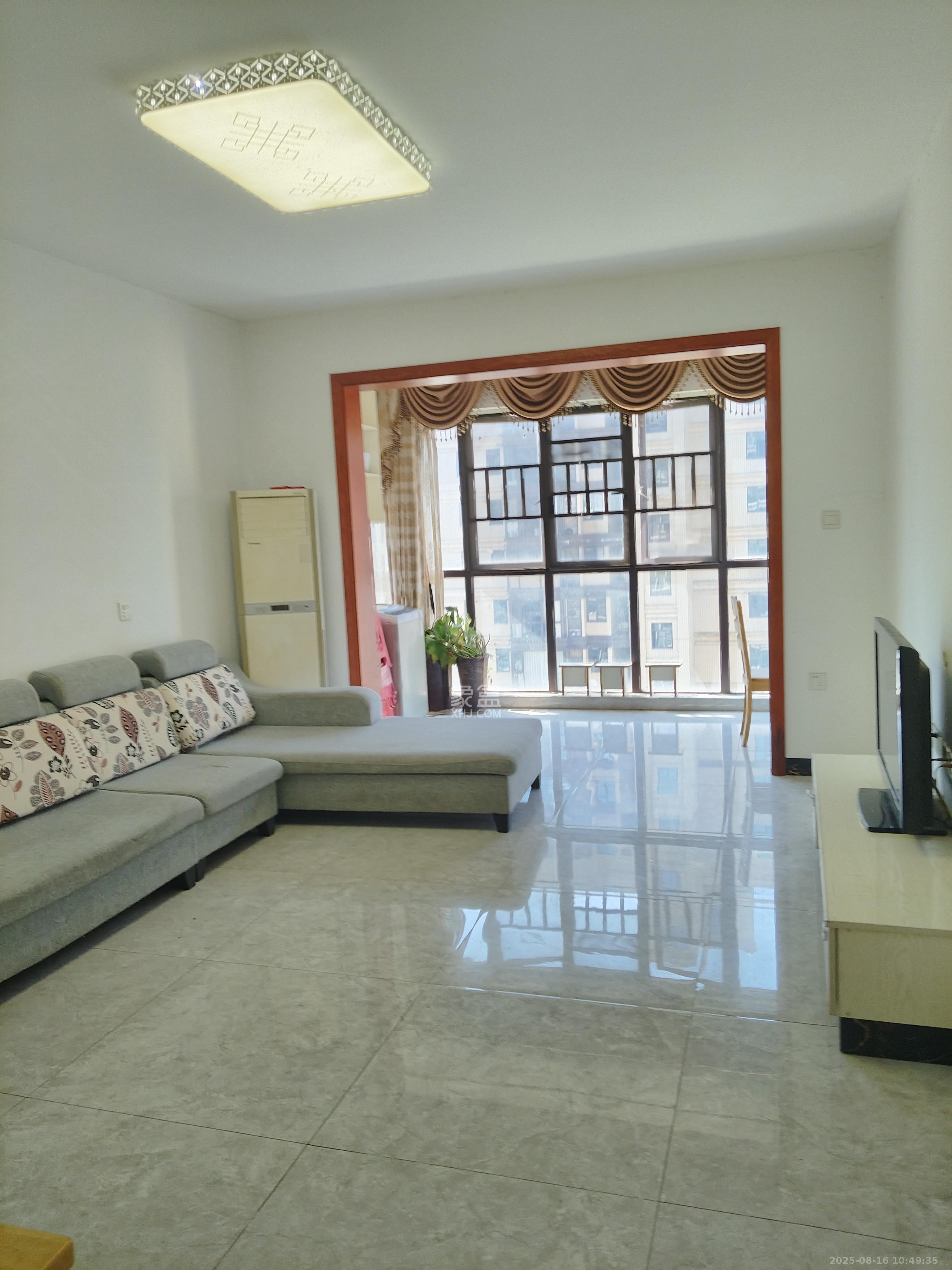 福天藏郡院子  3室2厅2卫    2100.0元/月 福天藏郡院子  3室2厅2卫    2100.0元/月室内图