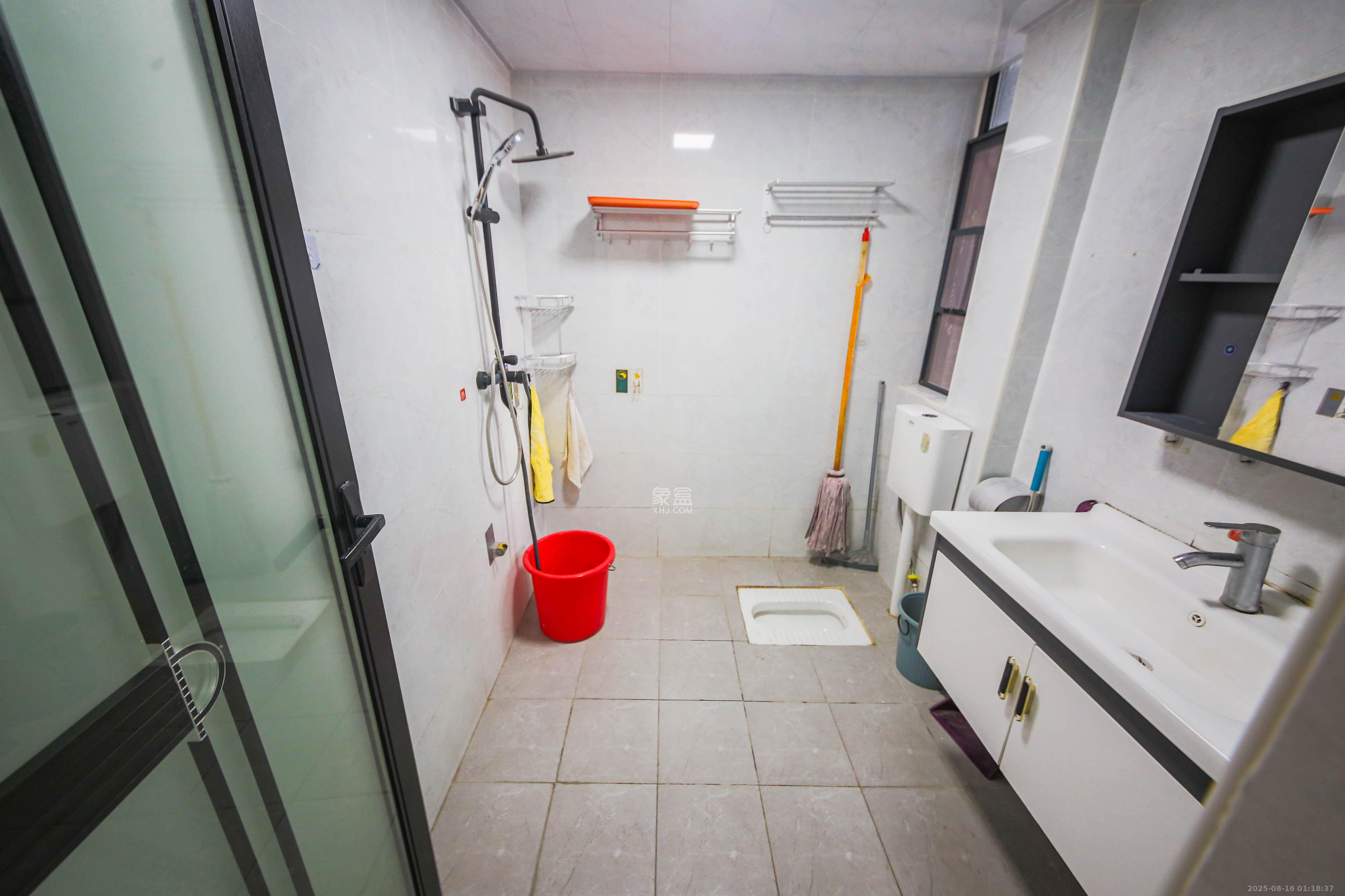 和庄  3室1厅1卫    86.0万 和庄  3室1厅1卫    86.0万卫生间