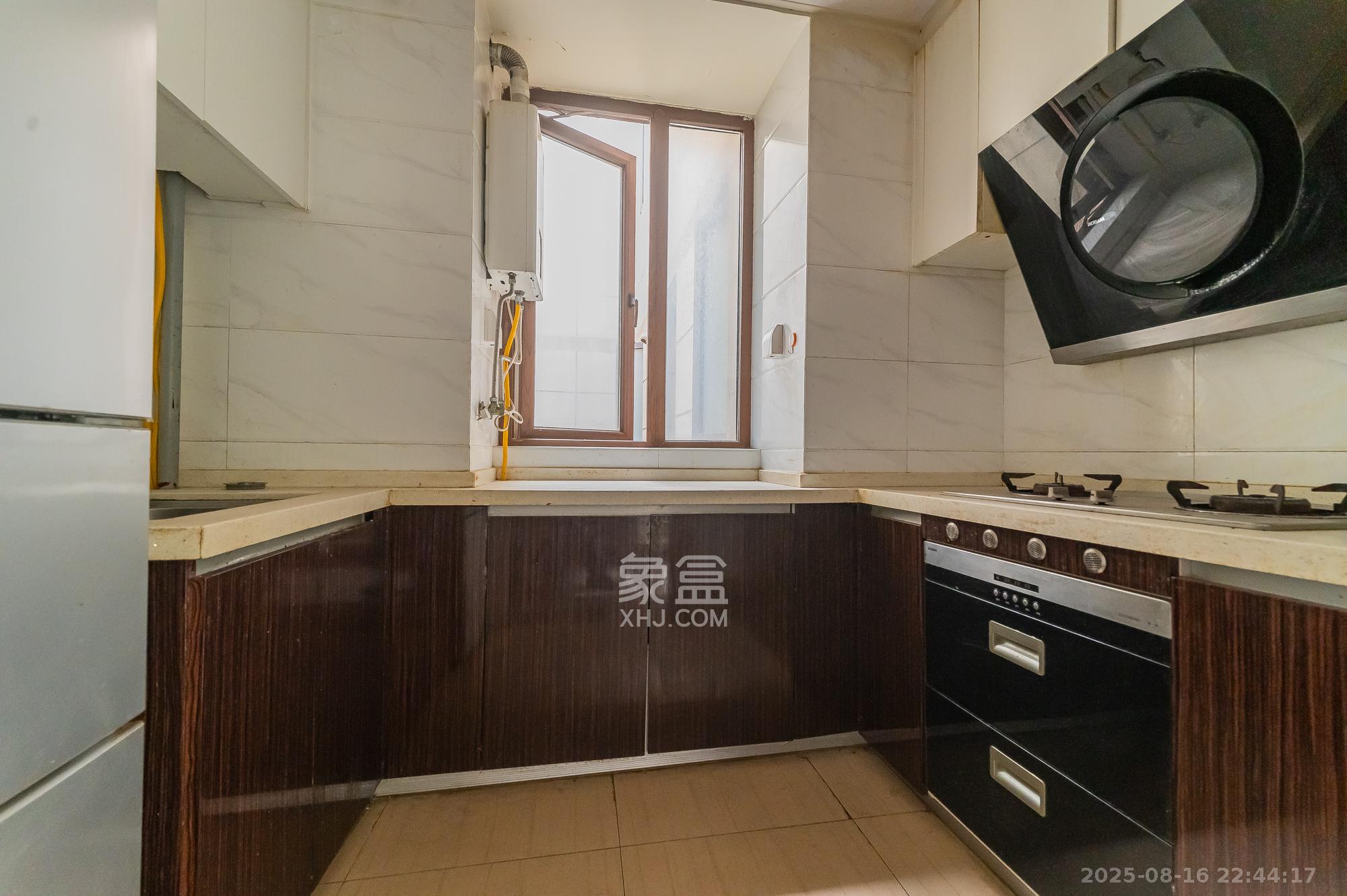 碧桂园中央花园 3室2厅2卫 77.8万 碧桂园中央花园 3室2厅2卫 77.8万厨房