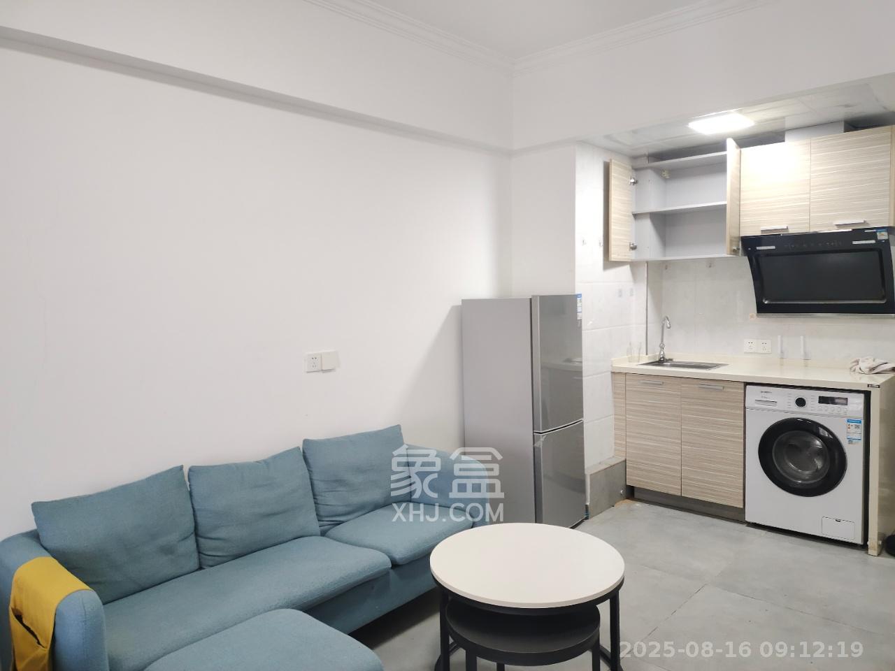 裕天国际商汇中心 1室1厅1卫 1300.0元/月 裕天国际商汇中心 1室1厅1卫 1300.0元/月室内图