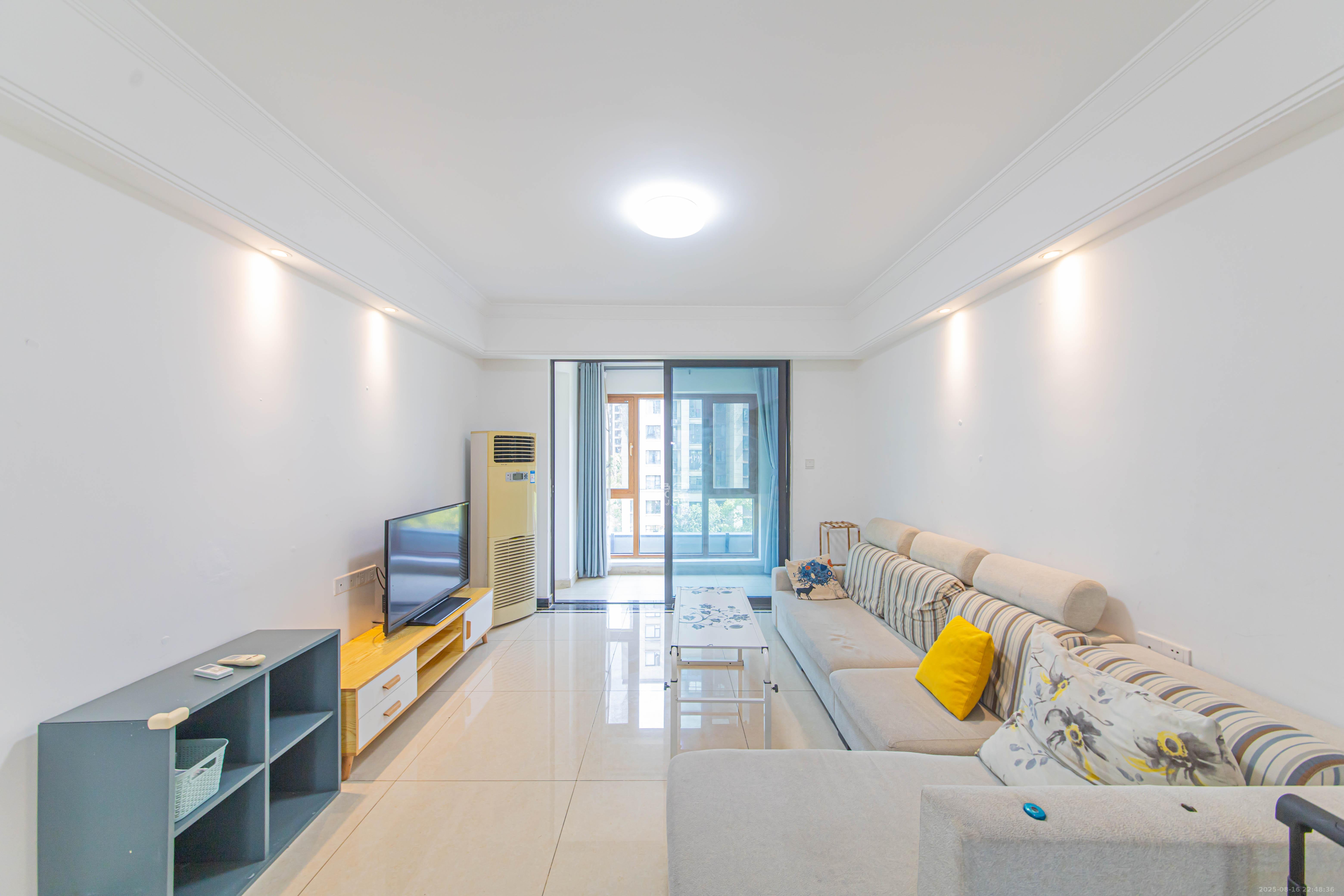 中海新城熙岸(中信新城五期)  3室2厅2卫    99.8万 中海新城熙岸(中信新城五期)  3室2厅2卫    99.8万