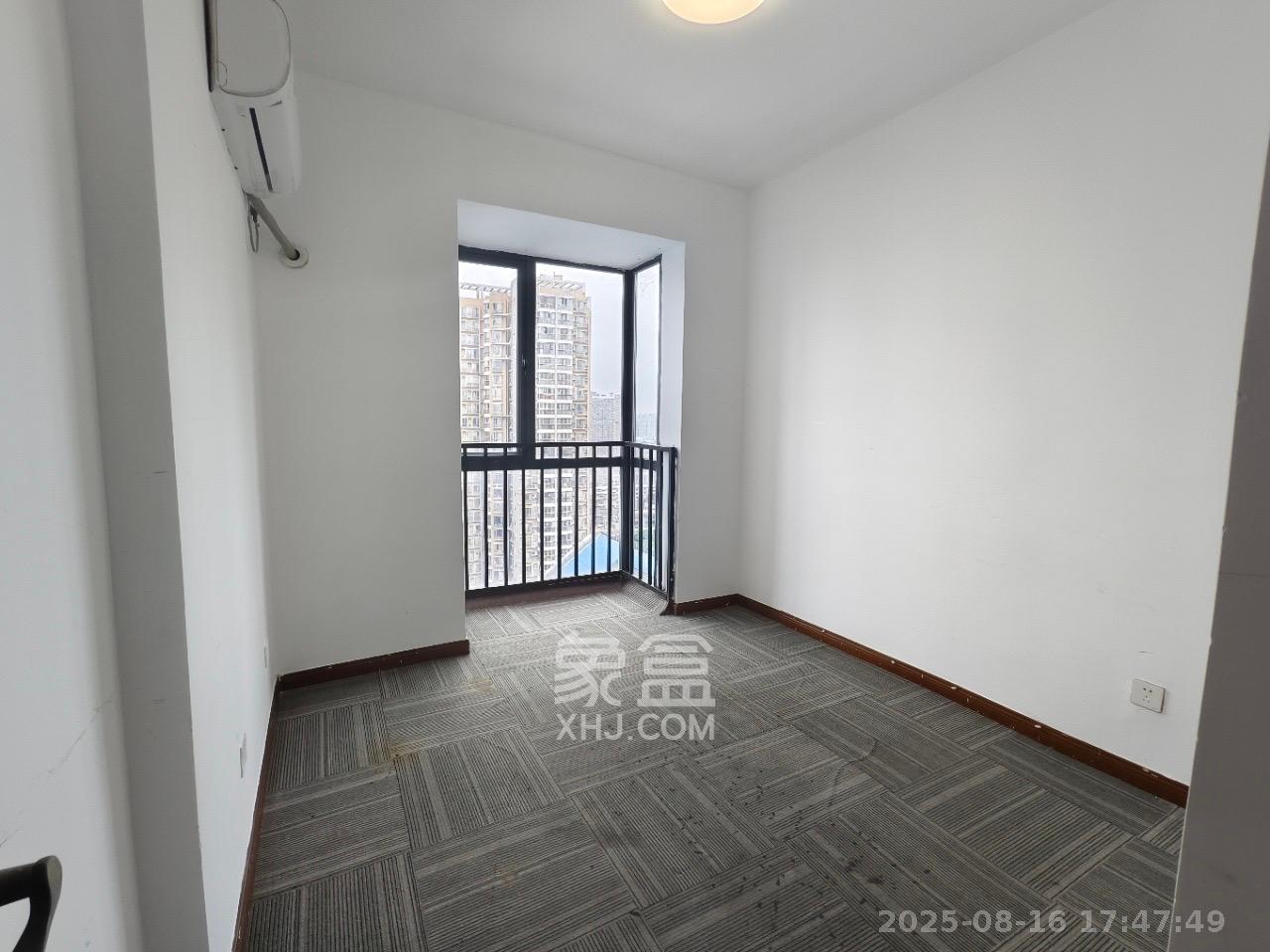 凯通国际城(凯通朝庭) 3室2厅1卫 2700.0元/月 凯通国际城(凯通朝庭) 3室2厅1卫 2700.0元/月室内图