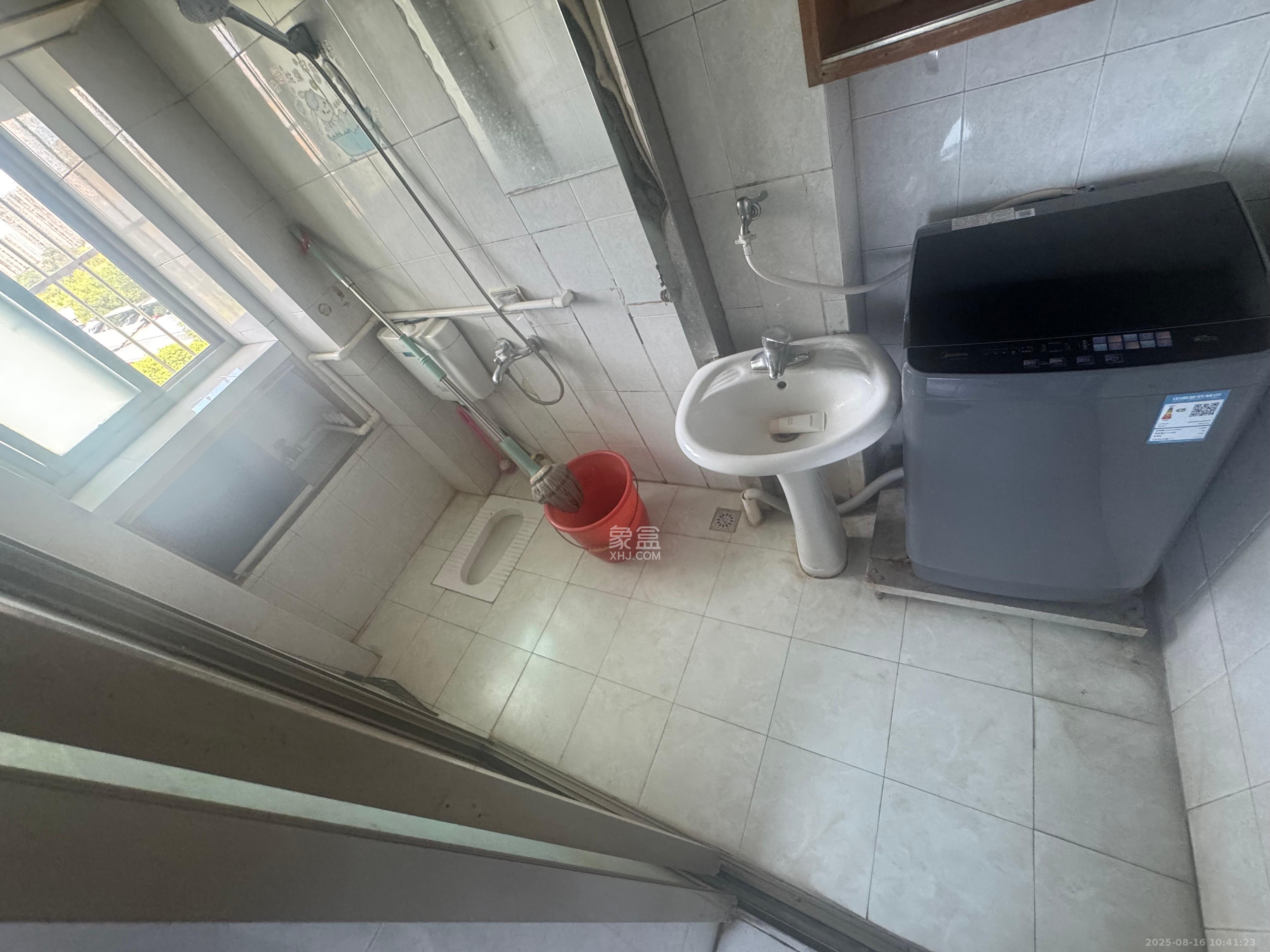 白沙啤酒公寓  2室1厅1卫    1400.0元/月室内图