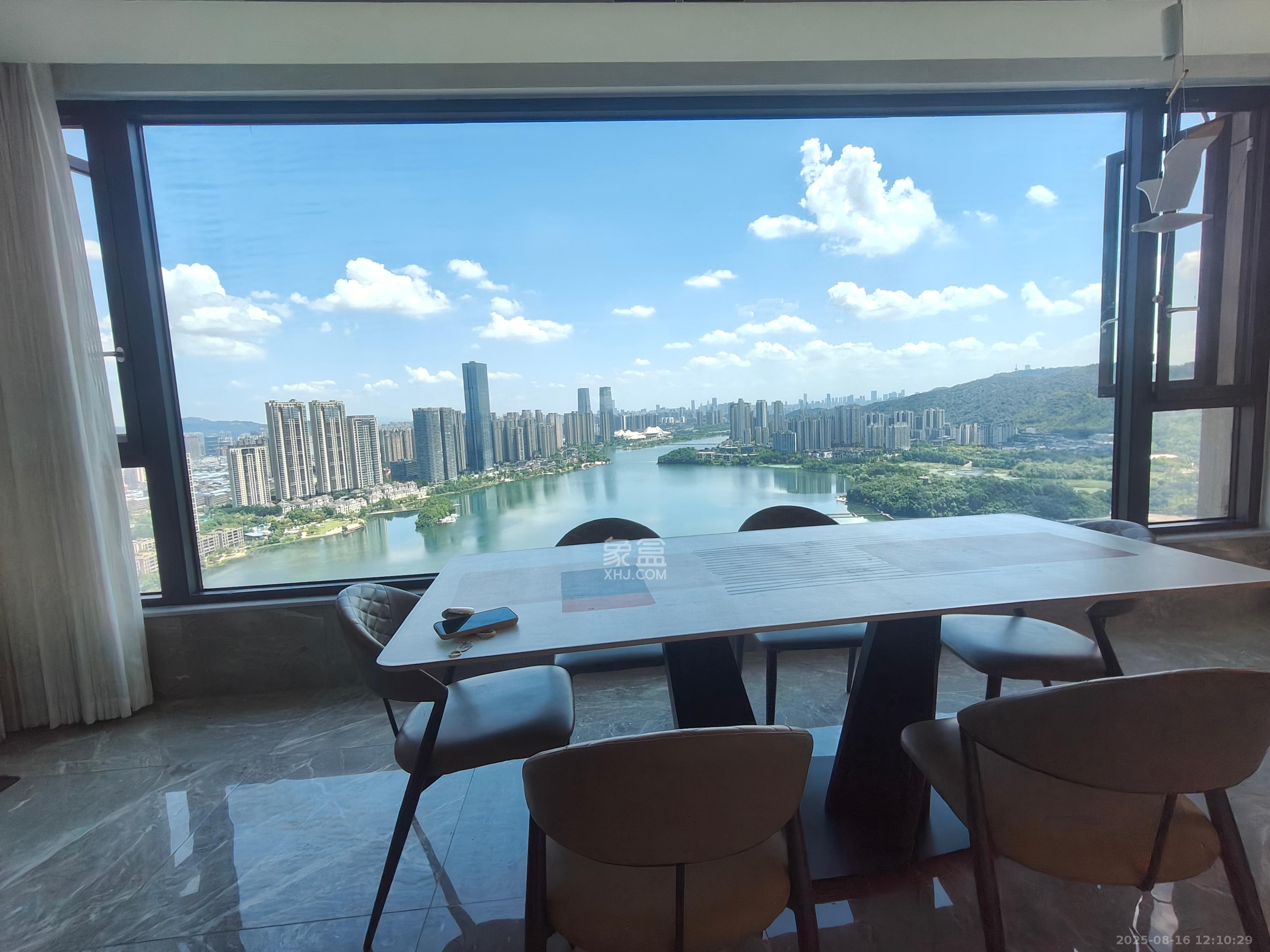 梅溪湖金茂湾  4室2厅3卫    14000.0元/月室内图