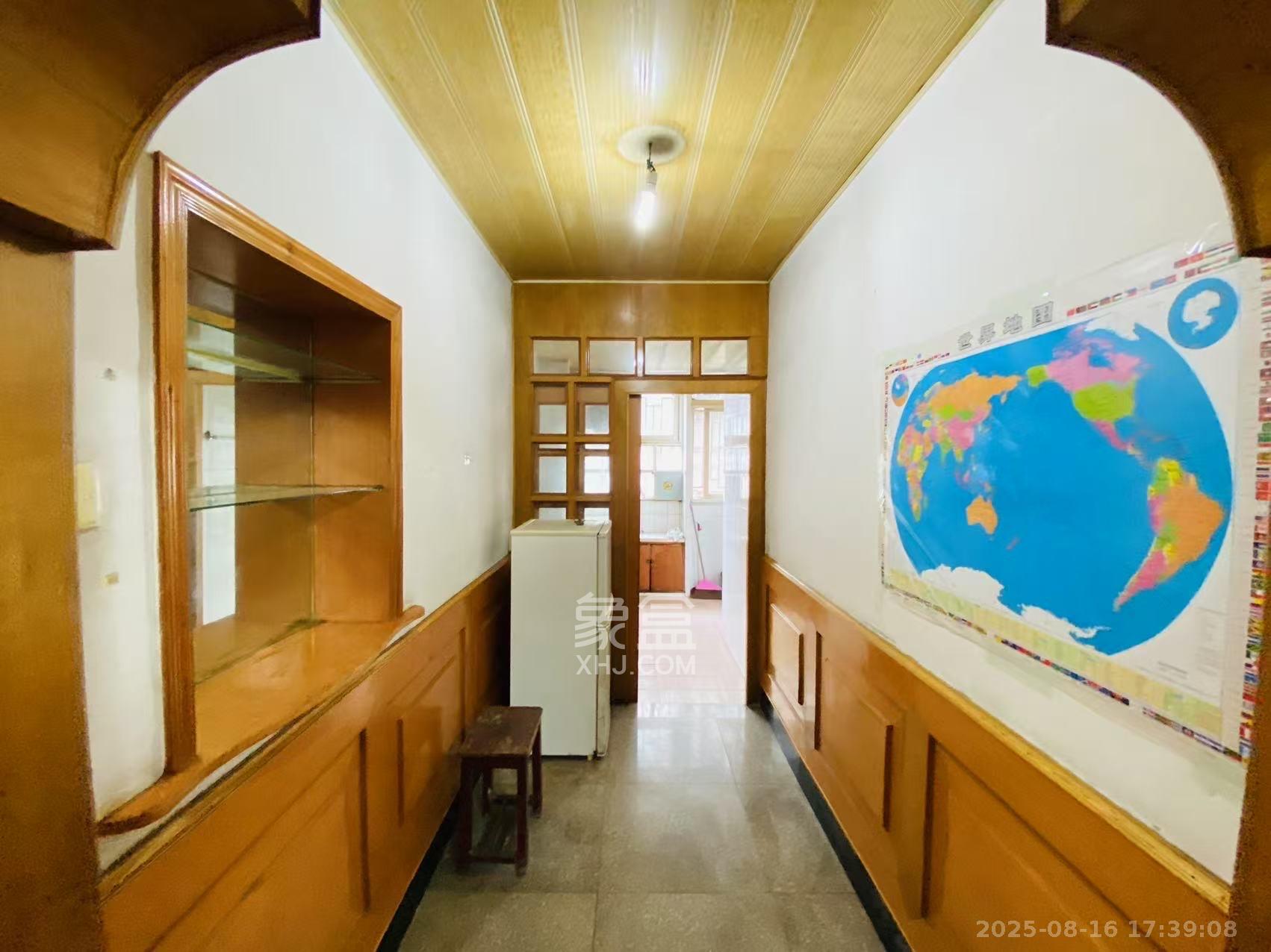 西湖新村  2室2厅1卫    1700.0元/月 西湖新村  2室2厅1卫    1700.0元/月室内图