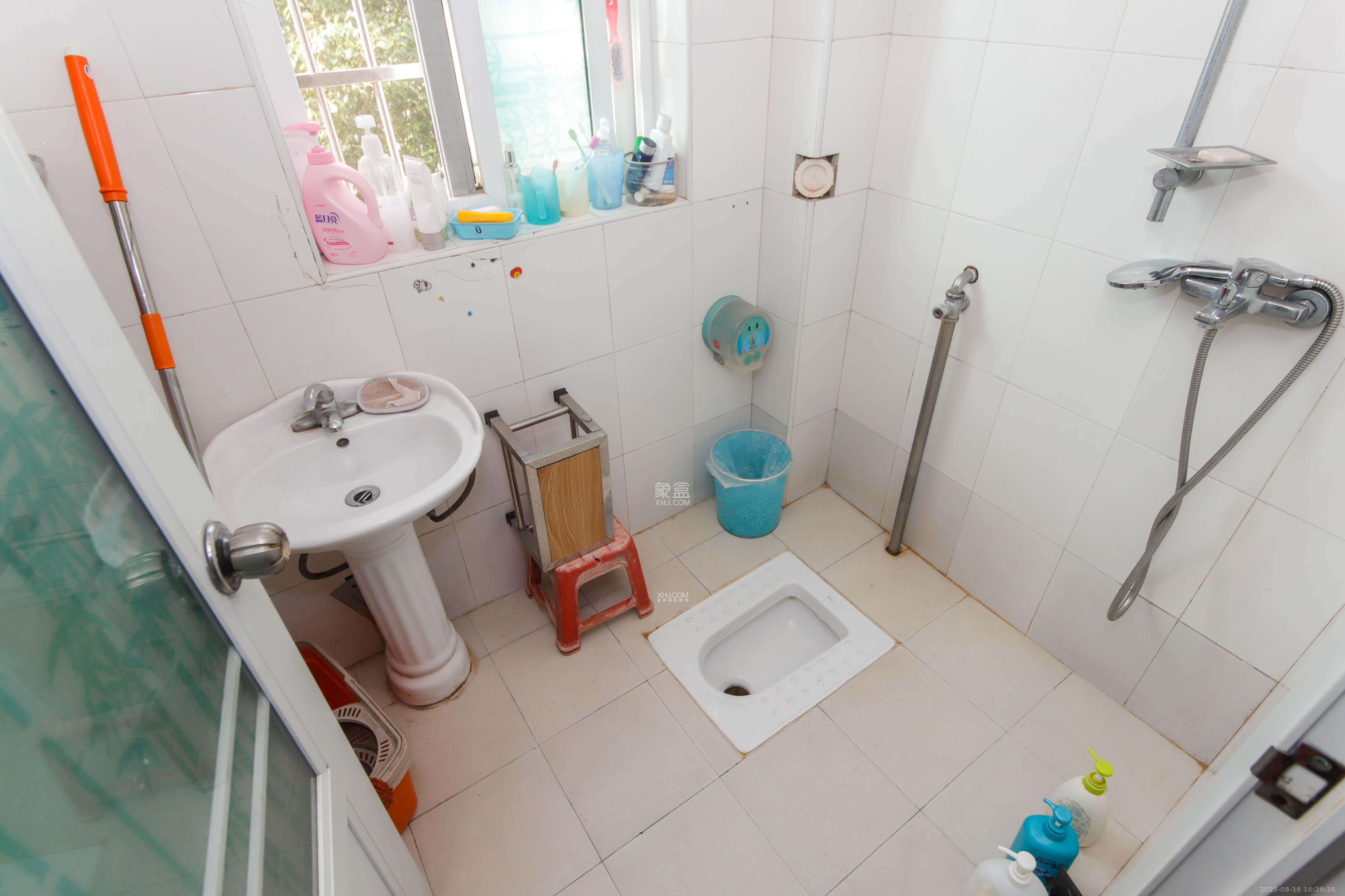 长房西郡  3室2厅2卫    2800.0元/月 长房西郡  3室2厅2卫    2800.0元/月室内图