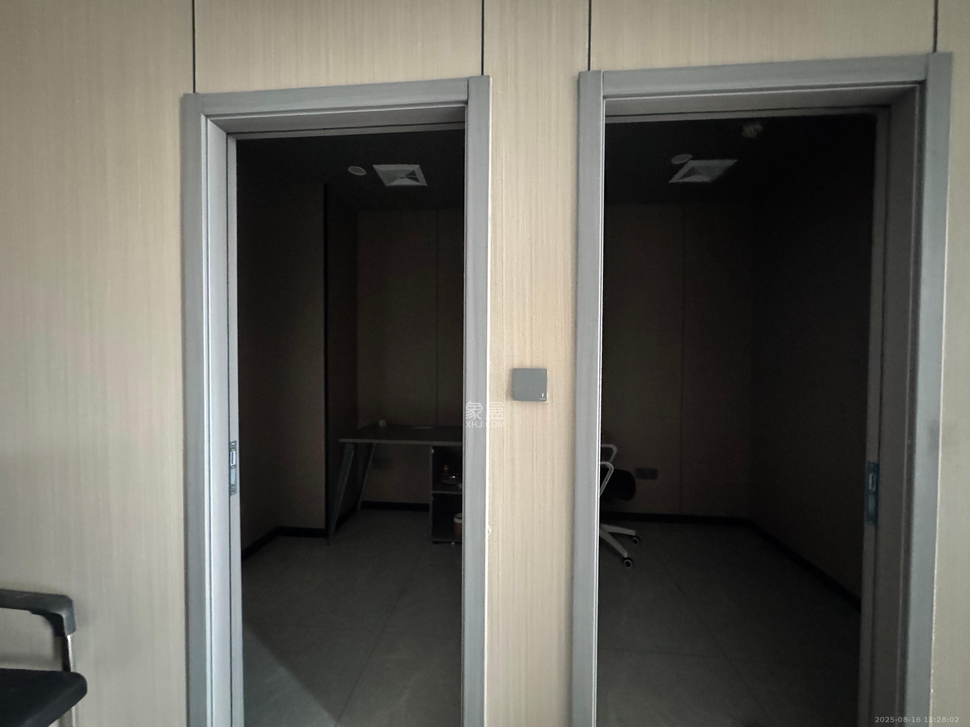 启迪协信中心  1室0厅0卫   6000.00元/月室内图