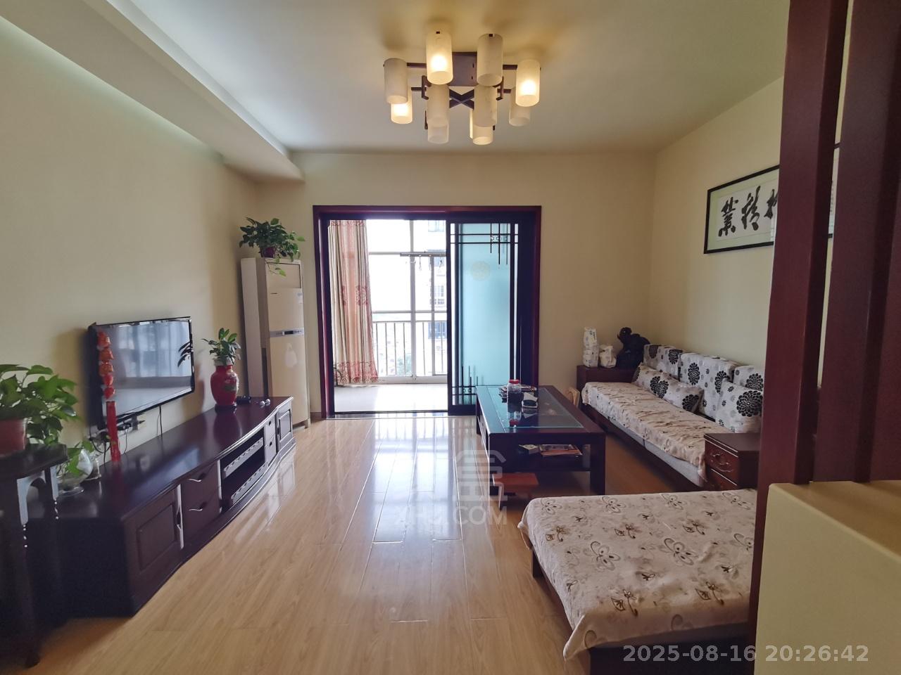 枫溪苑  4室2厅2卫   1600.00元/月室内图1