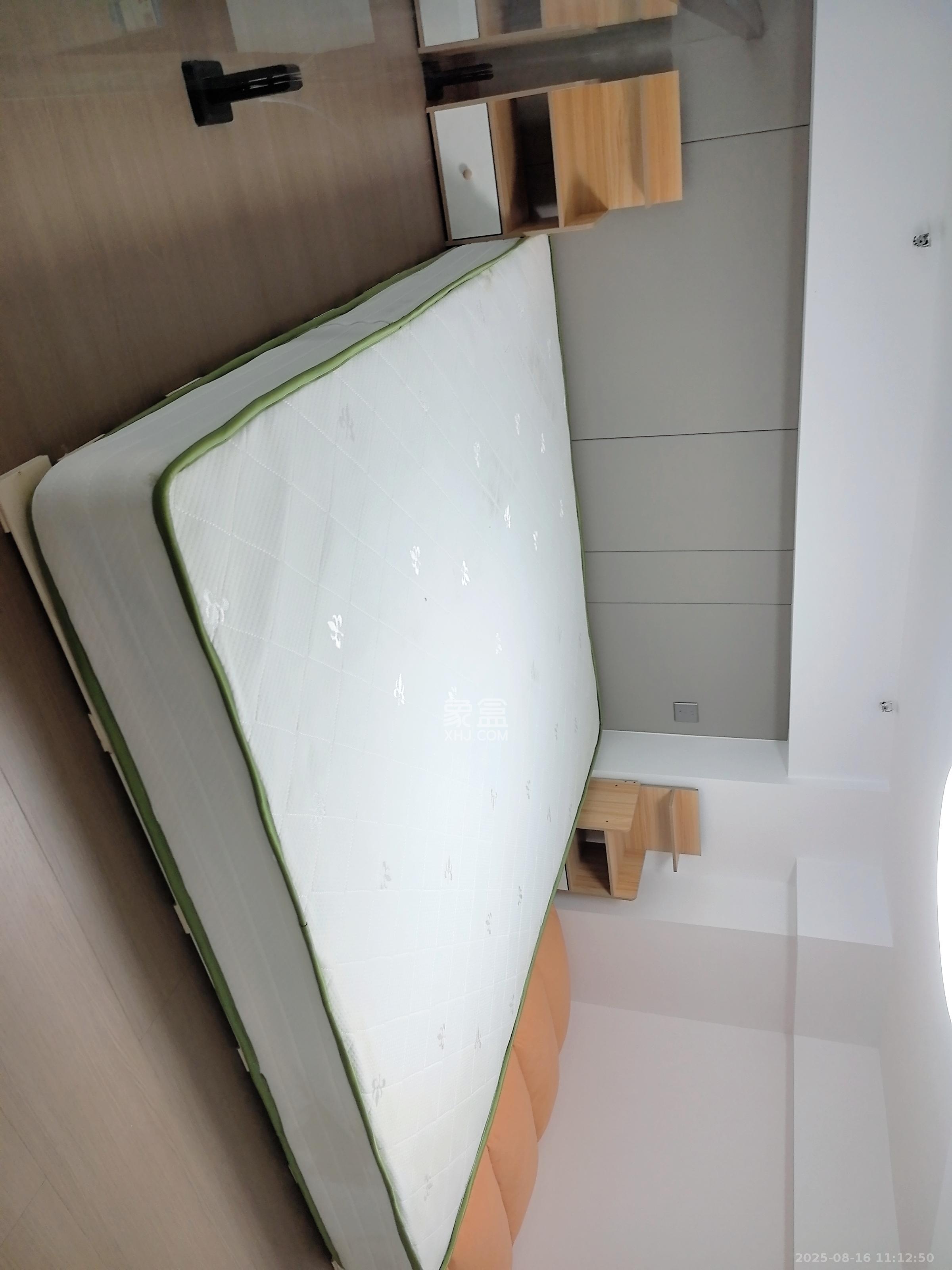 绿地商务广场 1室1厅1卫 1800.0元/月 绿地商务广场 1室1厅1卫 1800.0元/月室内图