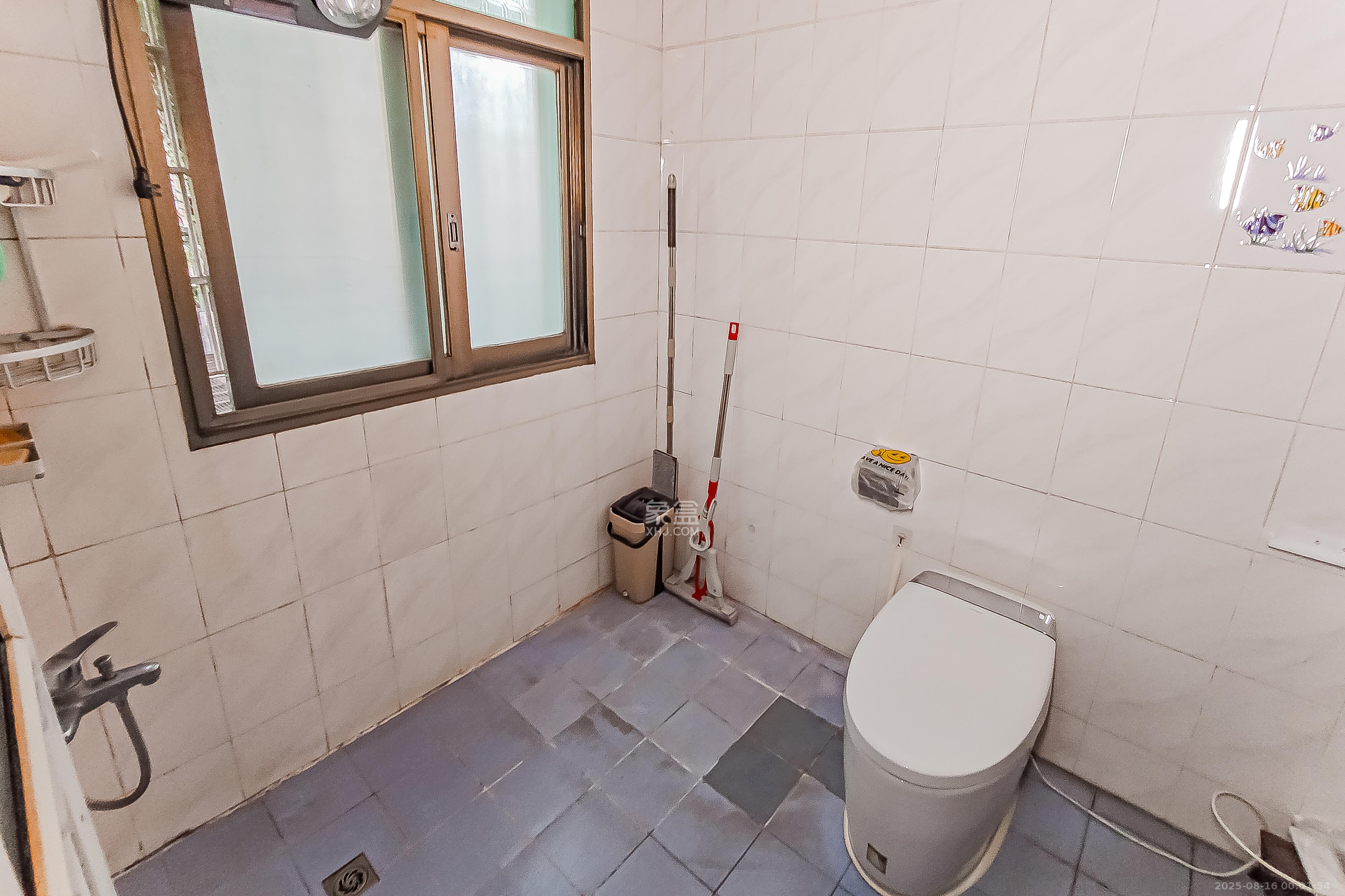 石子冲巷  3室2厅1卫    67.0万卫生间