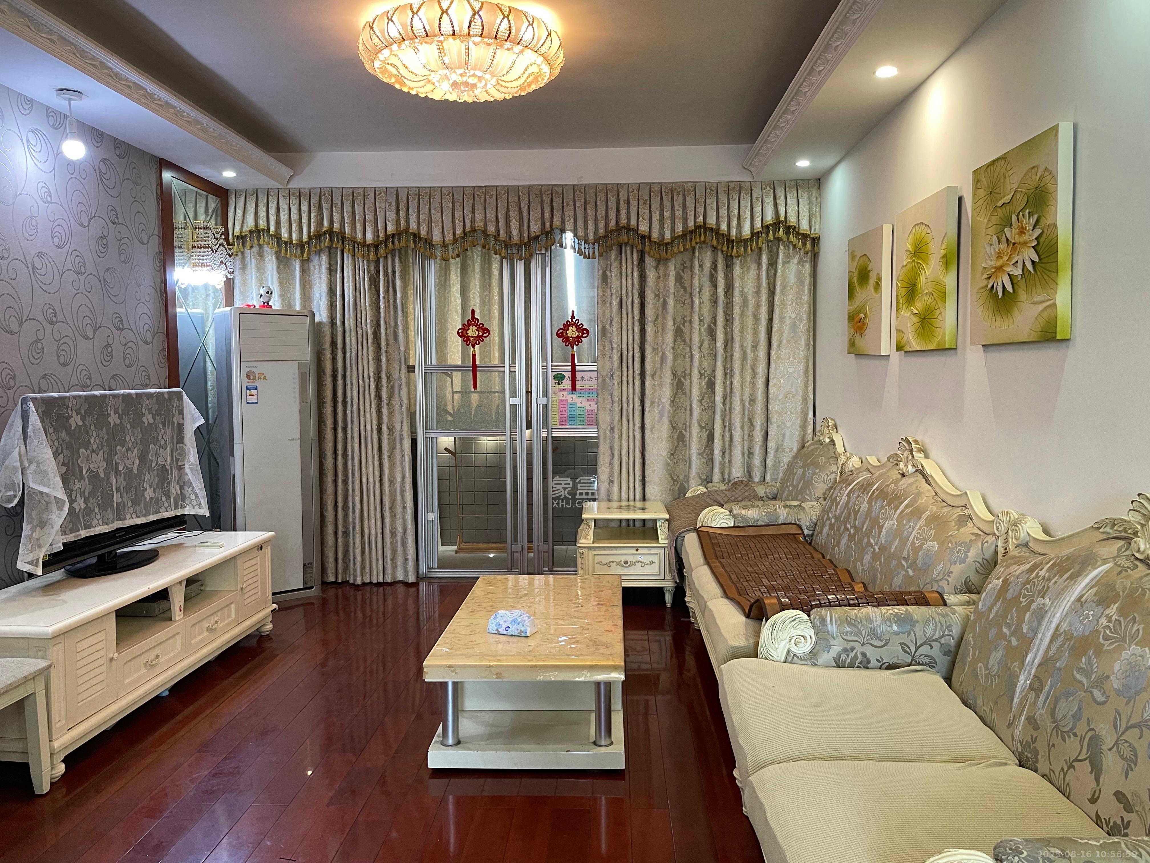 湘江世纪城咏江苑  2室2厅2卫    2100.0元/月 湘江世纪城咏江苑  2室2厅2卫    2100.0元/月